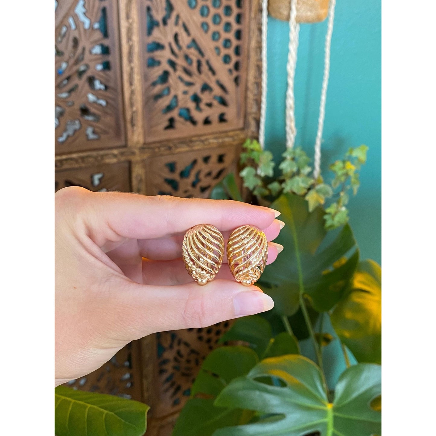 Vintage Solid 14k Yellow Gold Open Work Drop Earrings