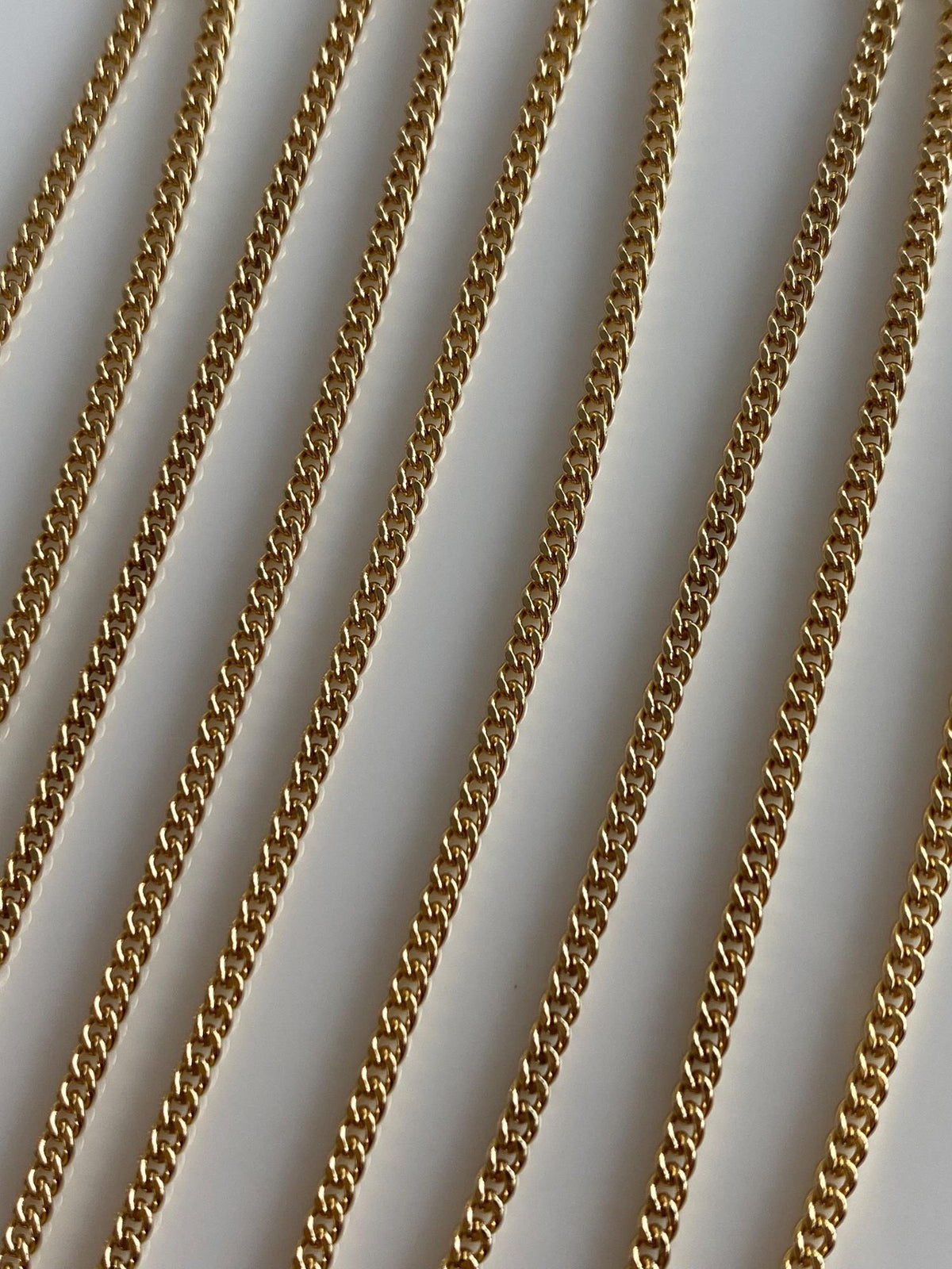 Vintage Solid 14k Yellow Gold Curb Chain Necklace - 24 inches