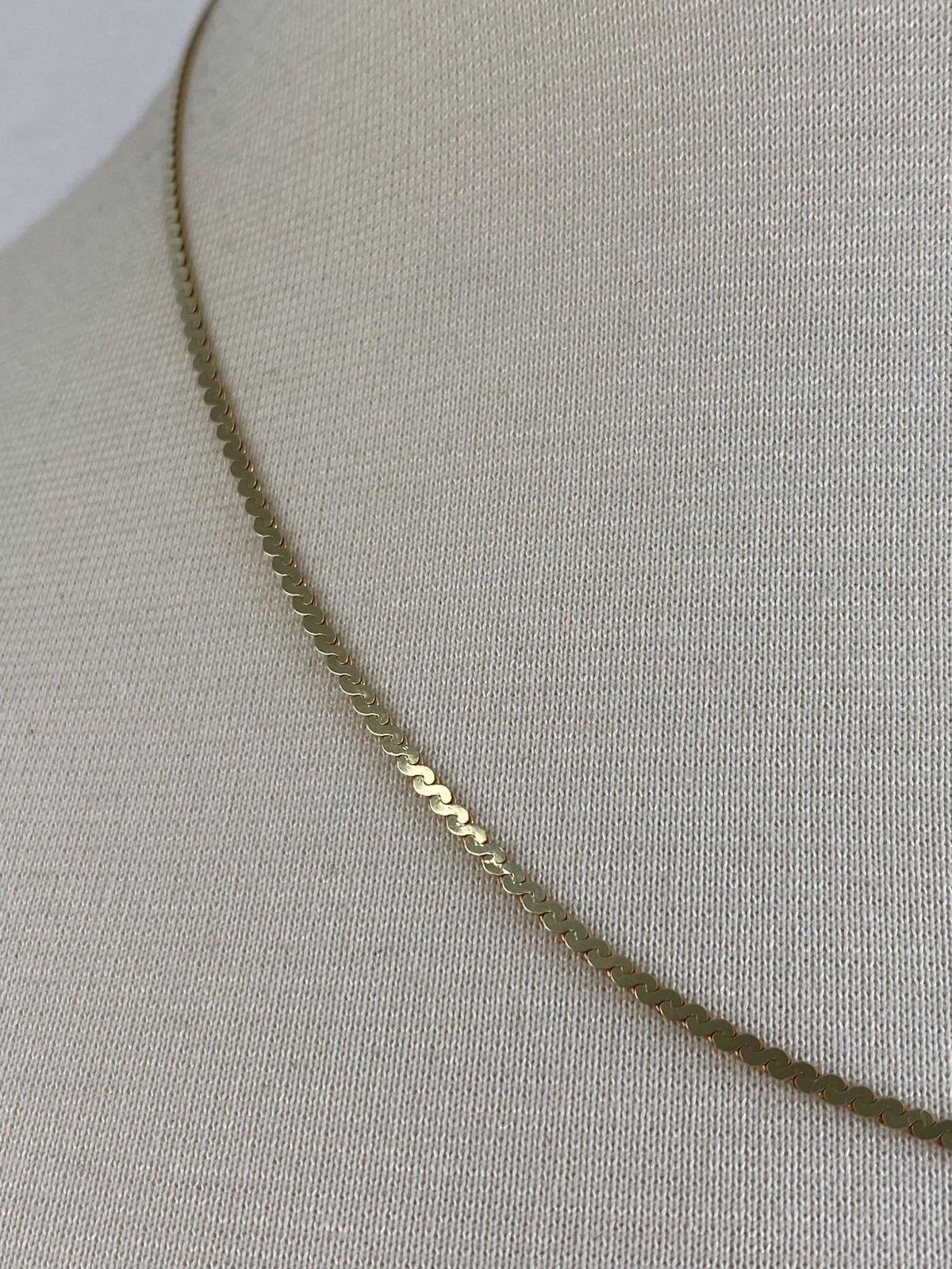 Vintage Solid 14k Yellow Gold Serpentine Chain Necklace - 18.5 inches
