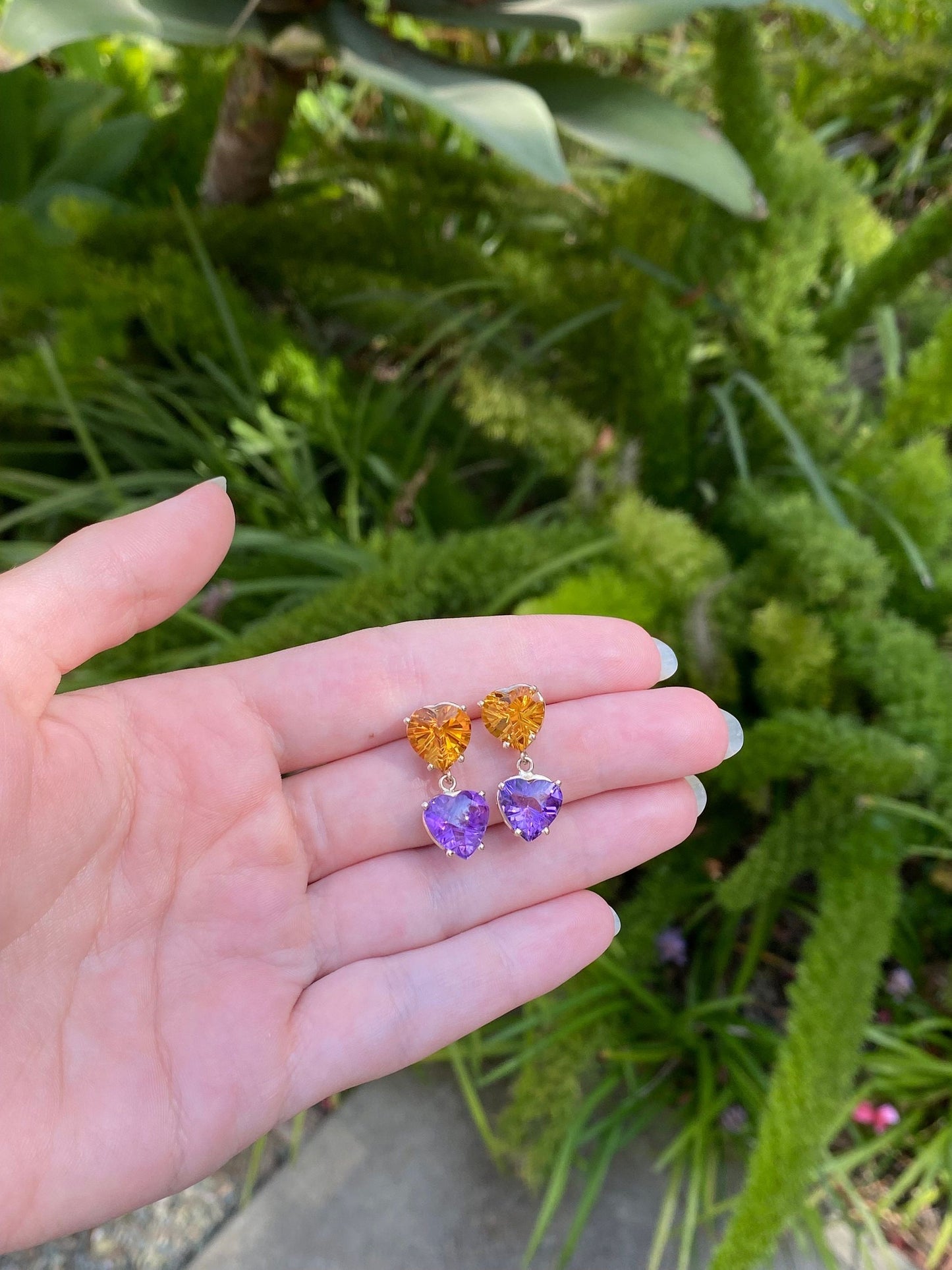 Vintage Solid 14k Yellow Gold Citrine & Amethyst Hearts Dangle Earrings
