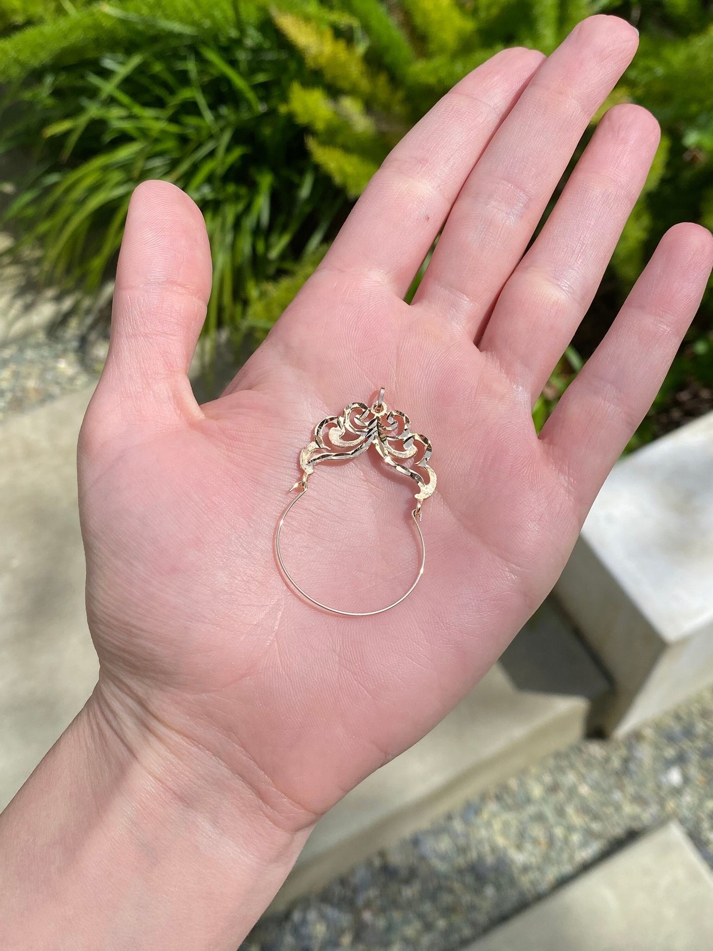 Vintage Solid 14k Yellow Gold Diamond Cut Charm Holder