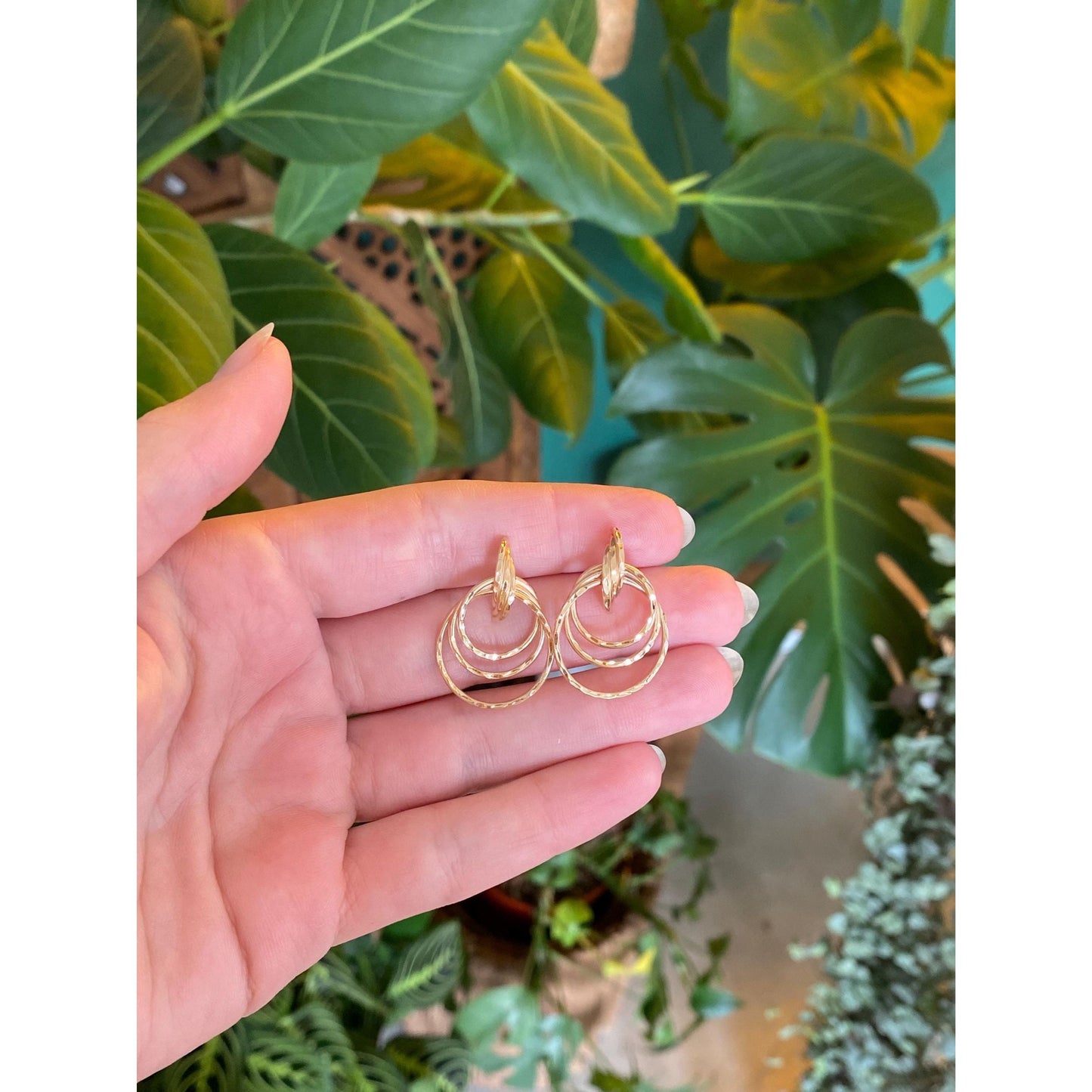 Vintage 14k Yellow Gold Diamond Cut Layered Stud Earrings