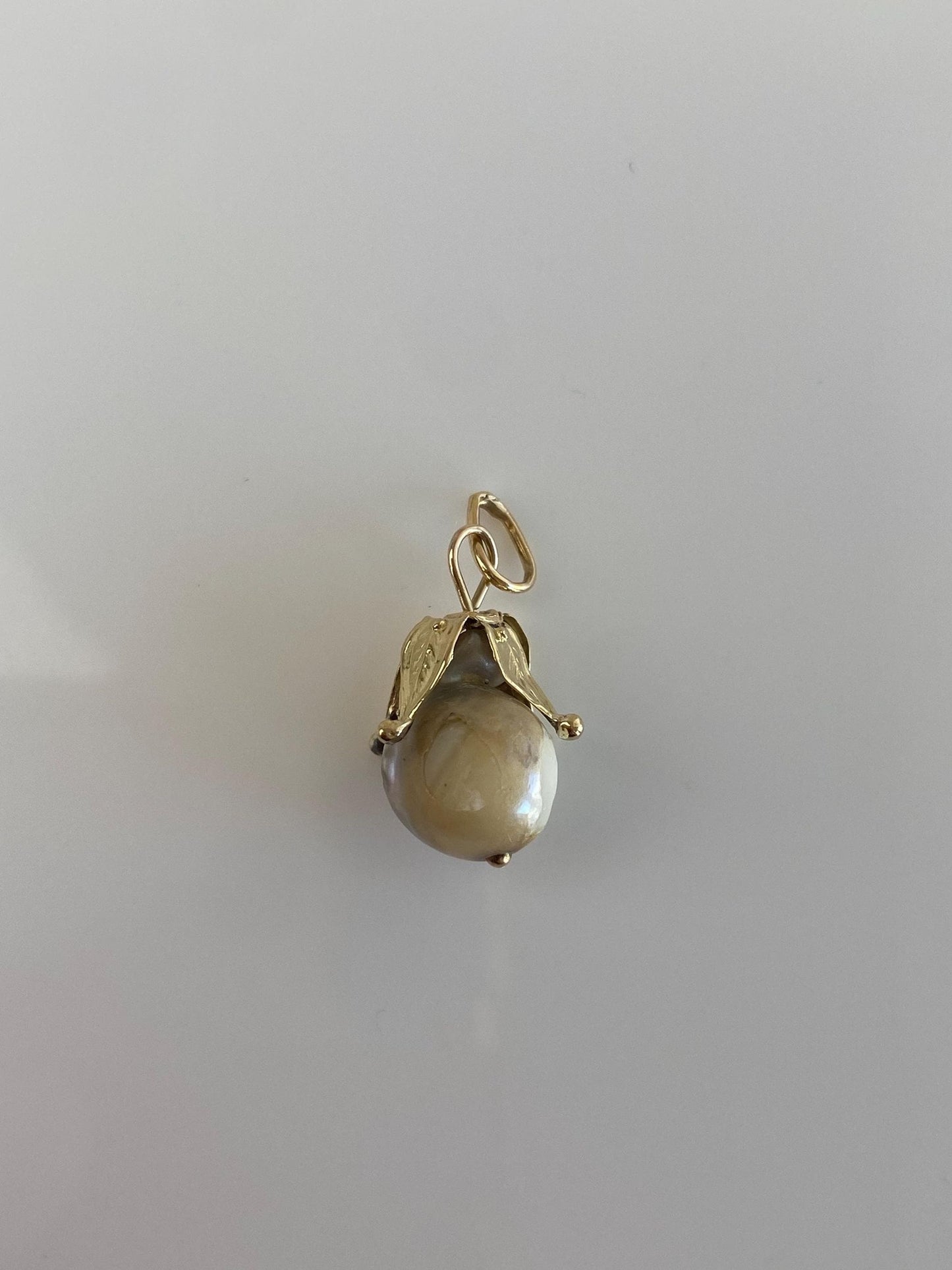 Vintage Solid 14k Yellow Gold Pearl Charm