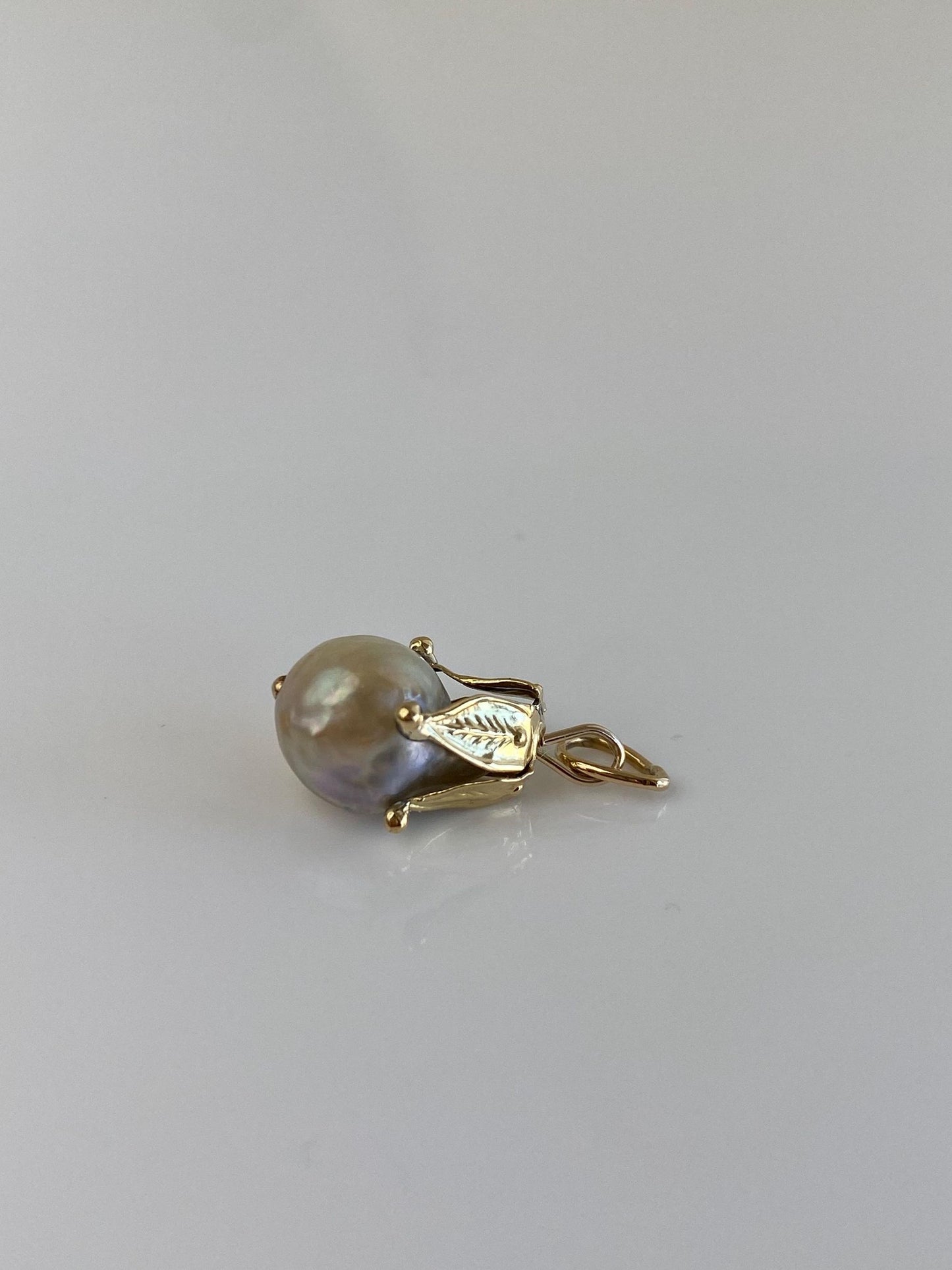 Vintage Solid 14k Yellow Gold Pearl Charm