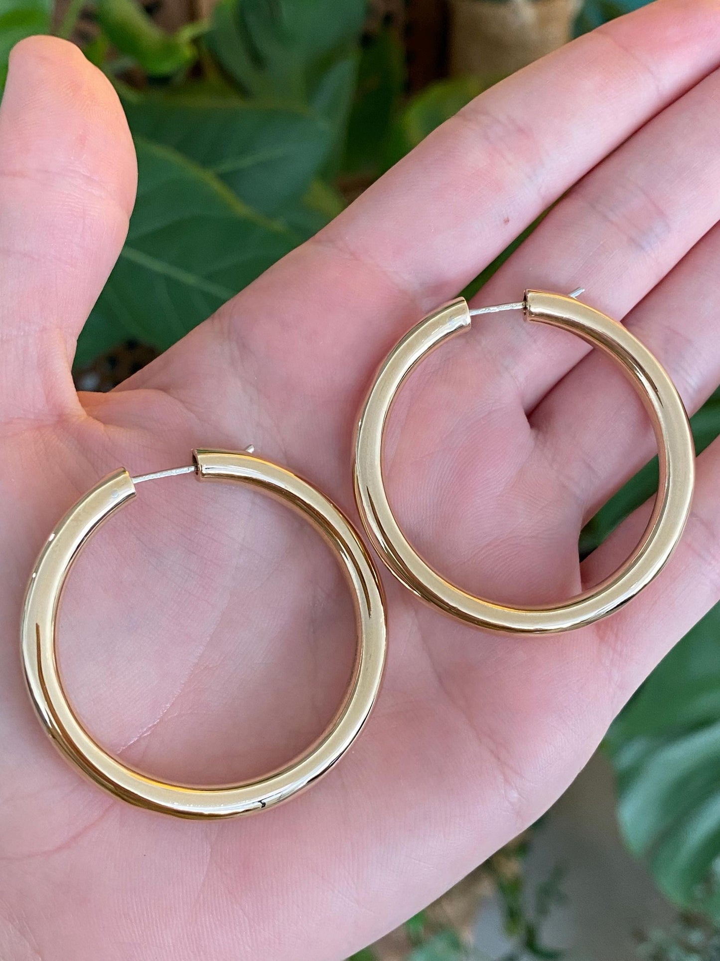 Vintage 14k Yellow Gold Chunky Hoop Earrings