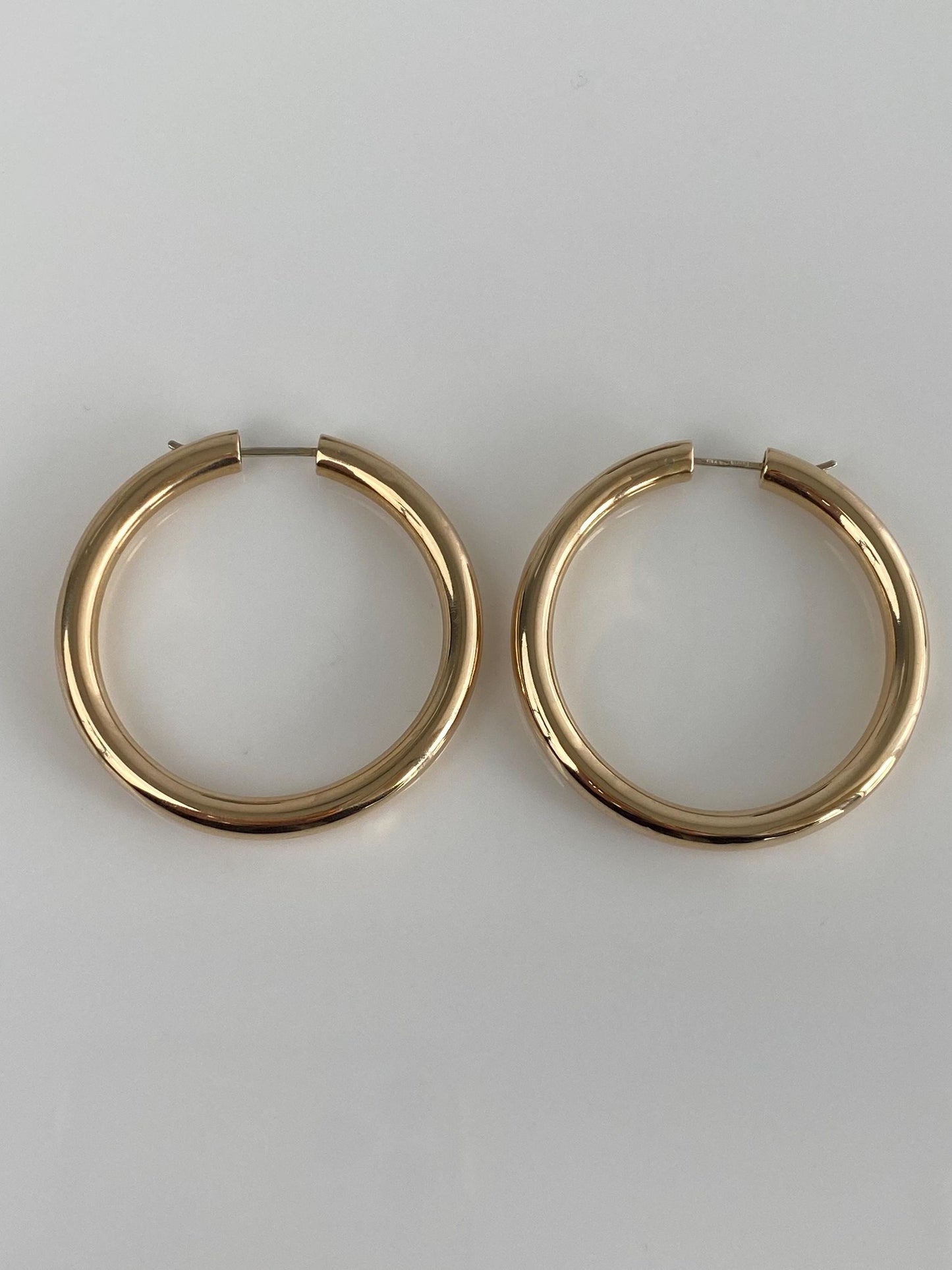 Vintage 14k Yellow Gold Chunky Hoop Earrings