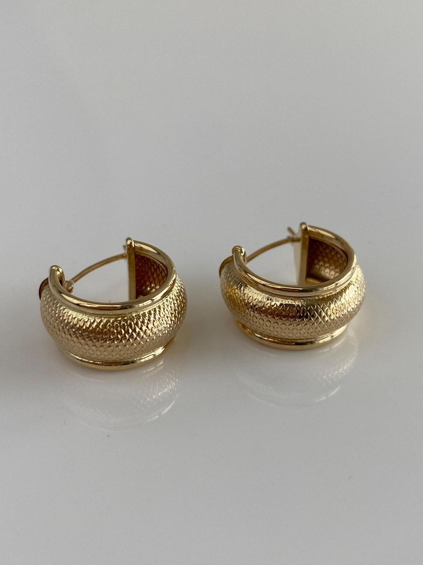 Vintage Solid 14k Yellow Gold Textured Hoop Earrings