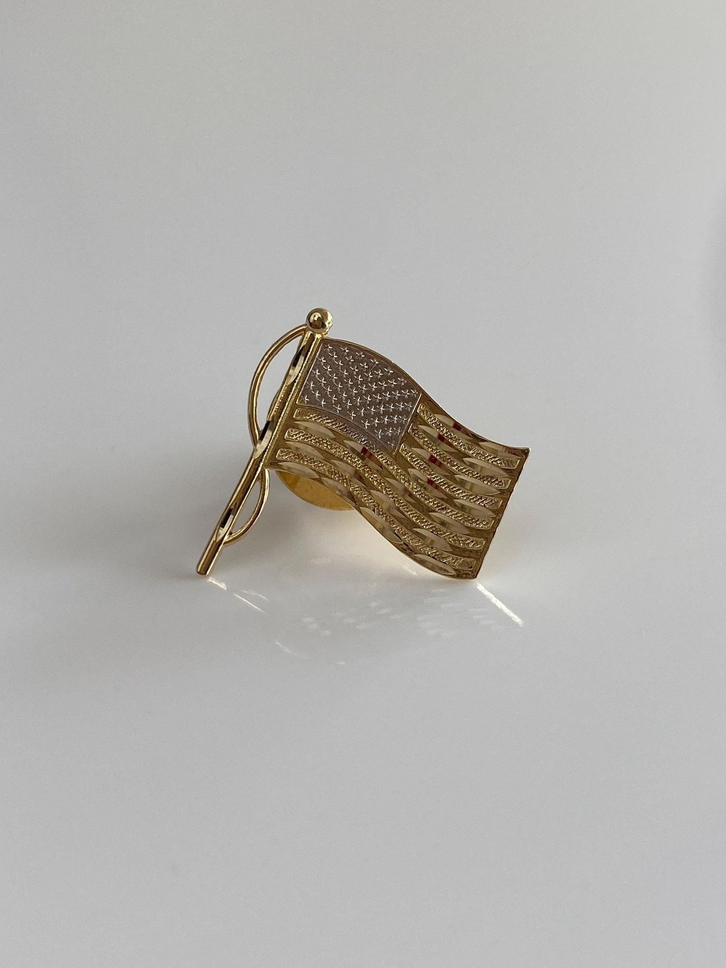 Vintage Solid 14k White & Yellow Gold American Flag Pin
