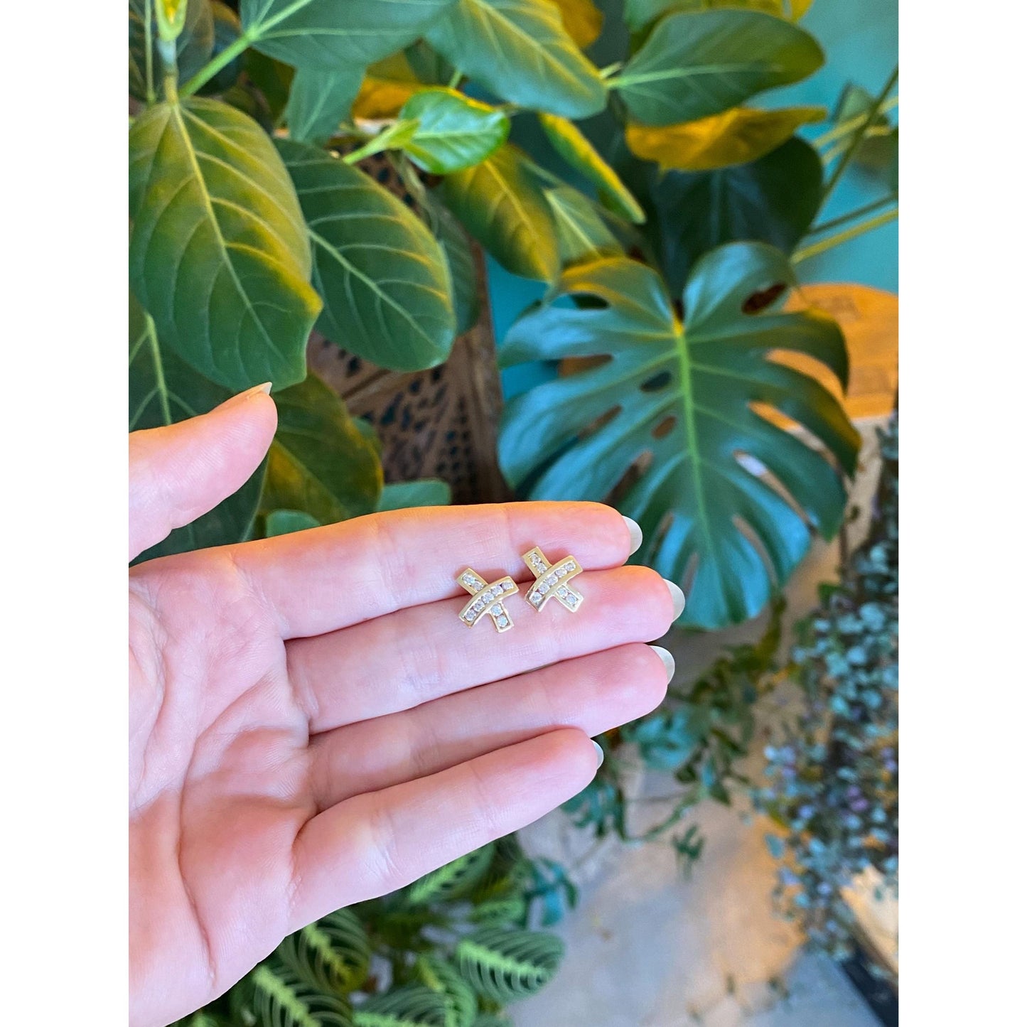 Vintage Solid 14k Yellow Gold Cubic Zirconia X Stud Earrings