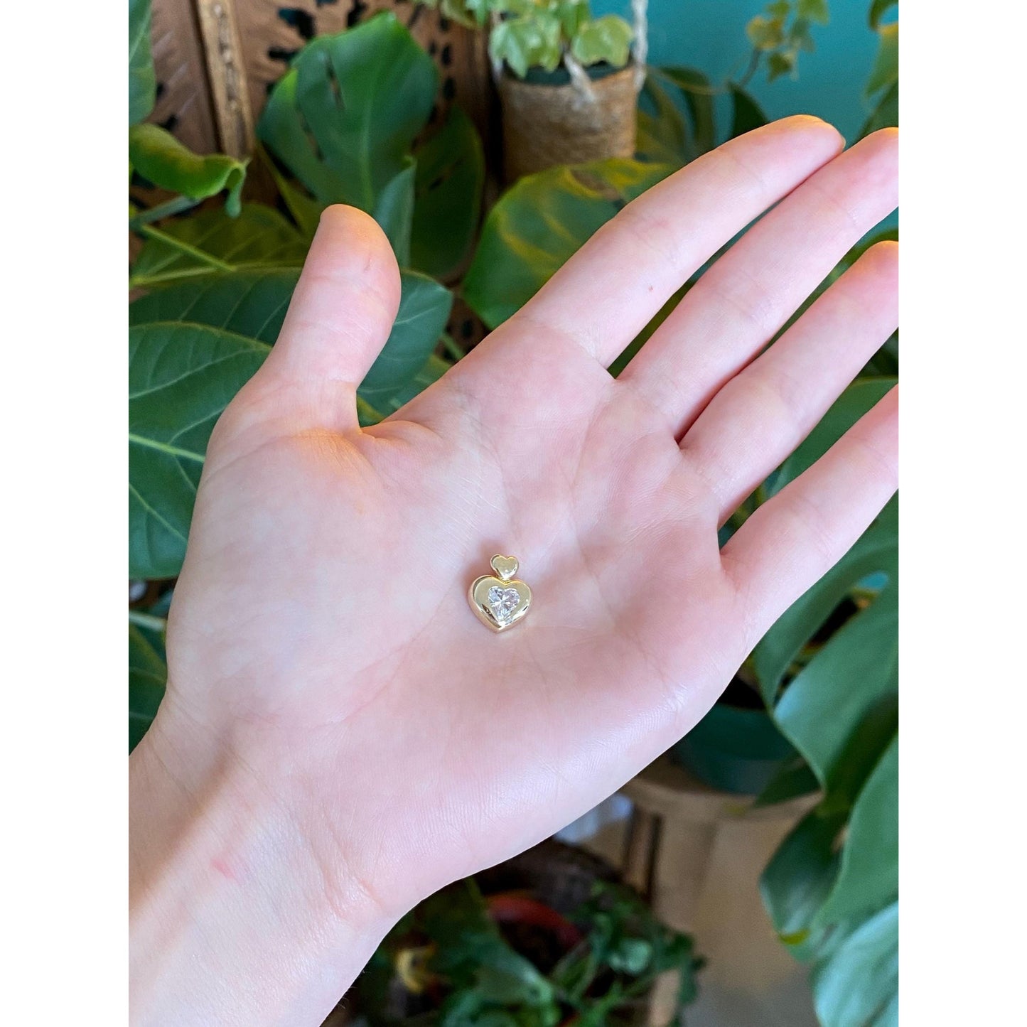 Vintage Solid 14k Yellow Gold Cubic Zirconia Heart Charm