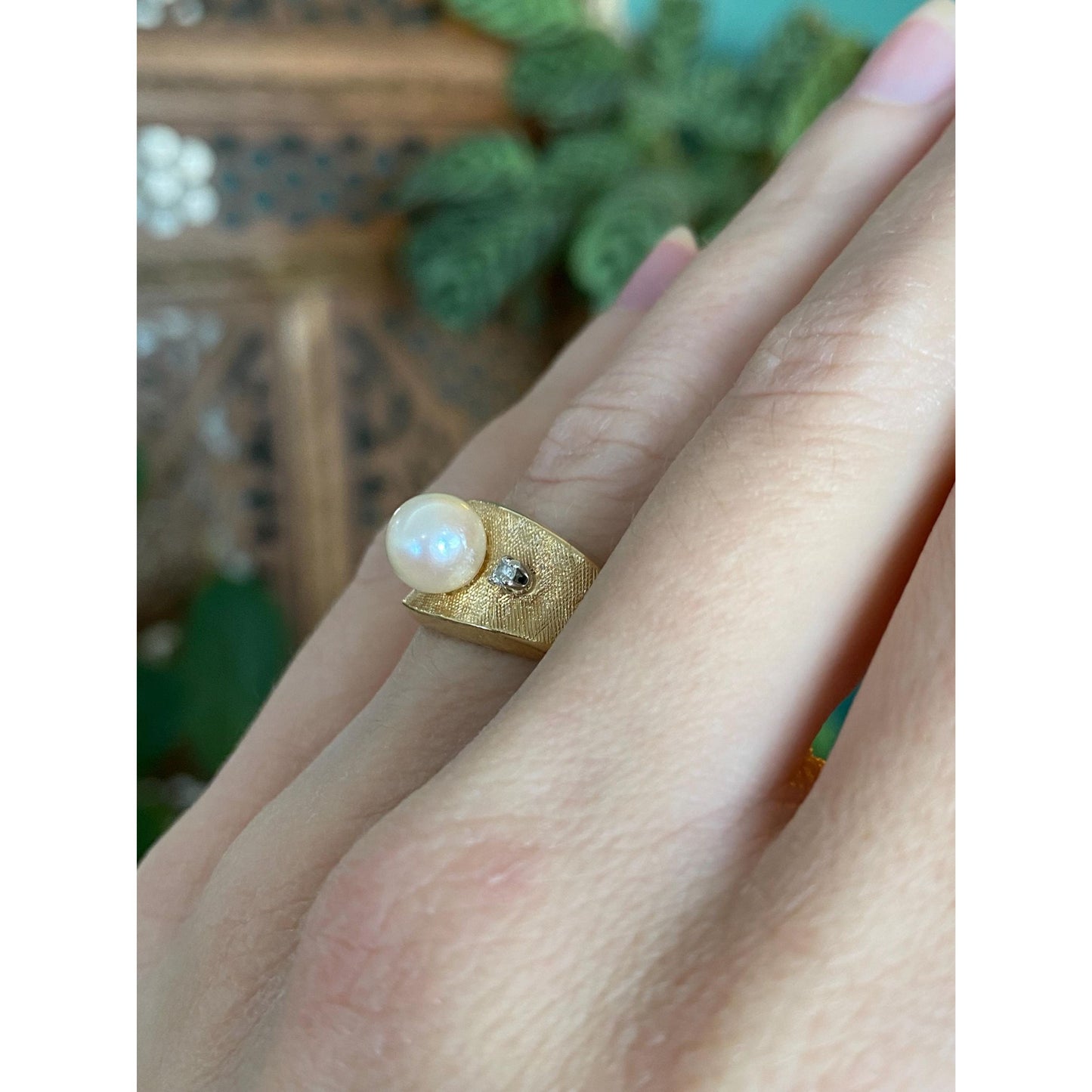 Vintage Solid 14k Yellow Gold Diamond Pearl Crosshatch Ring Band - Size 5.25