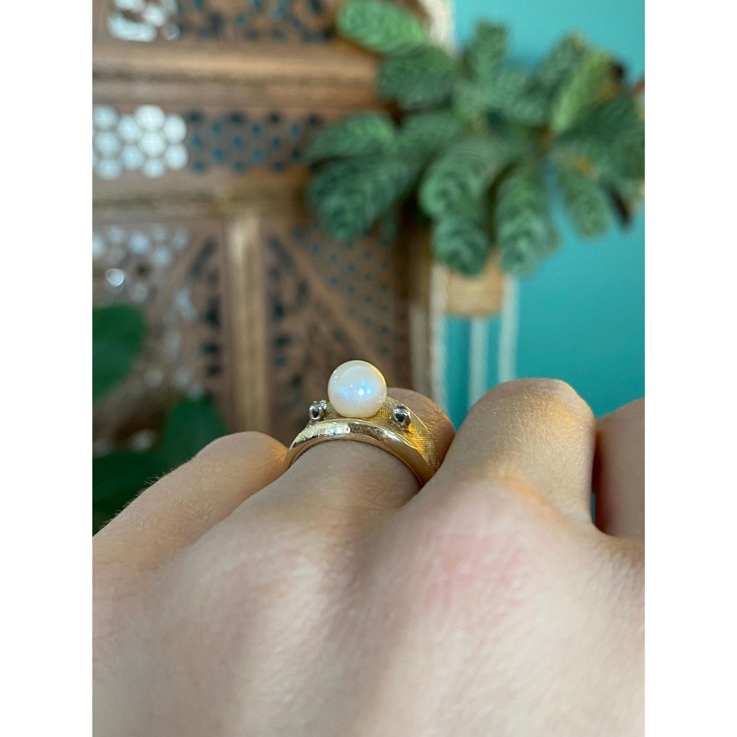 Vintage Solid 14k Yellow Gold Diamond Pearl Crosshatch Ring Band - Size 5.25