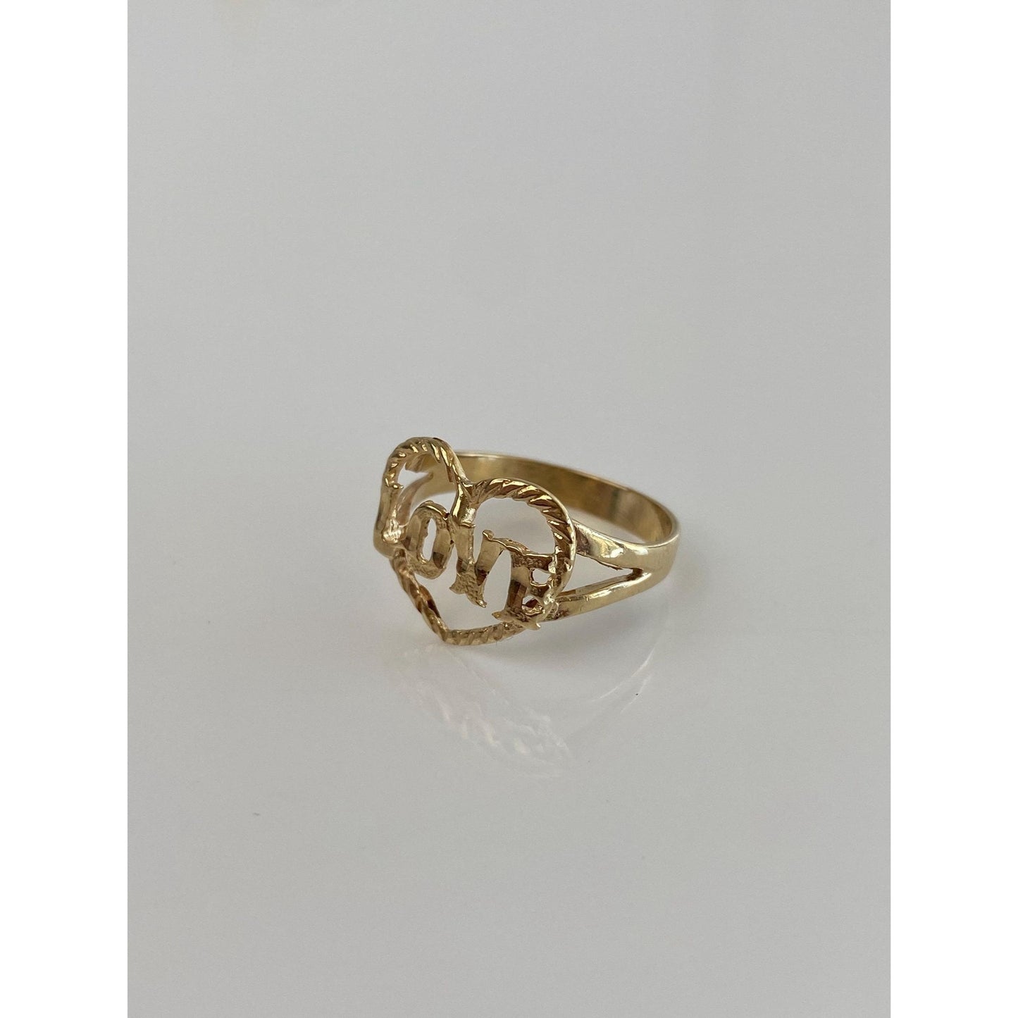 Vintage Solid 14k Yellow Gold Love Heart Ring - Size 5.75