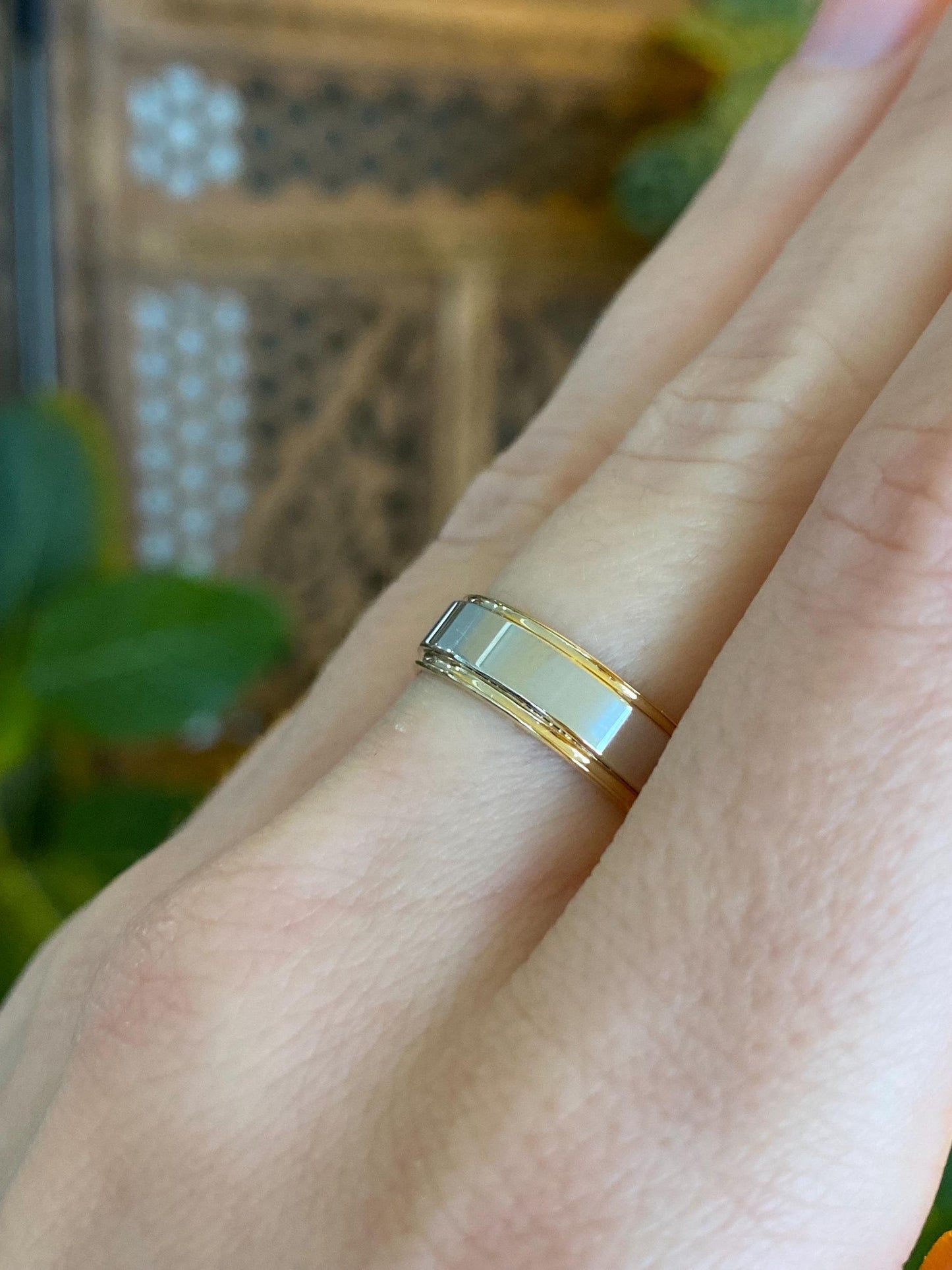 Vintage Solid 14k White & Yellow Gold Ring Band - Size 6