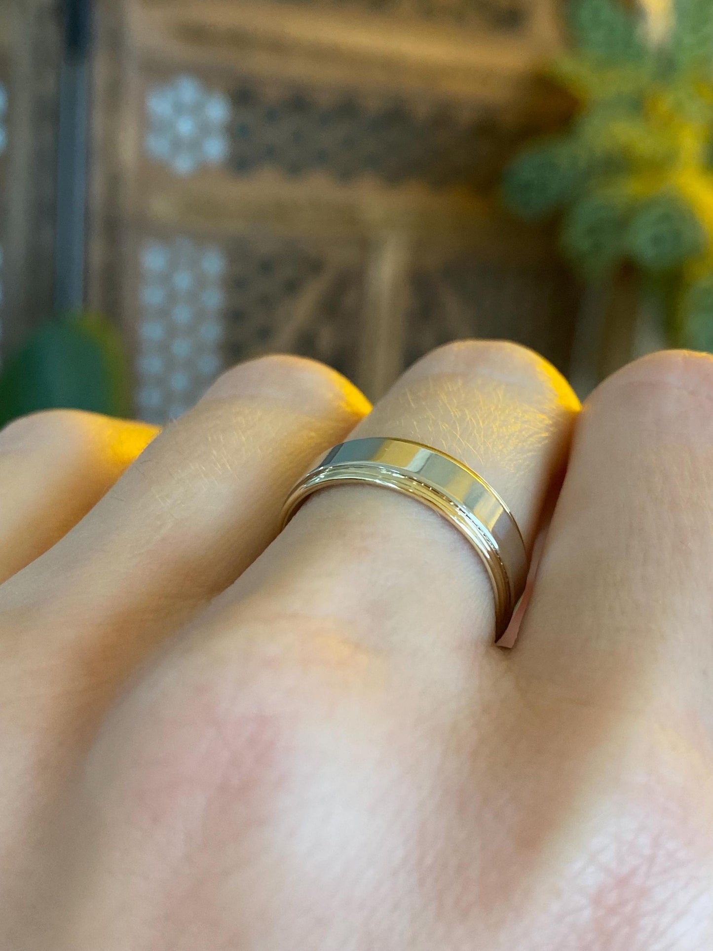 Vintage Solid 14k White & Yellow Gold Ring Band - Size 6