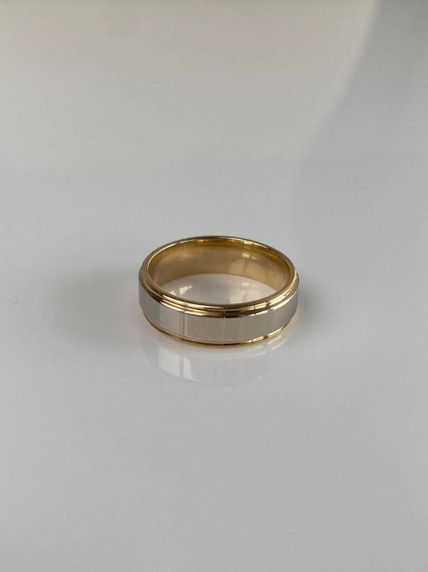 Vintage Solid 14k White & Yellow Gold Ring Band - Size 6