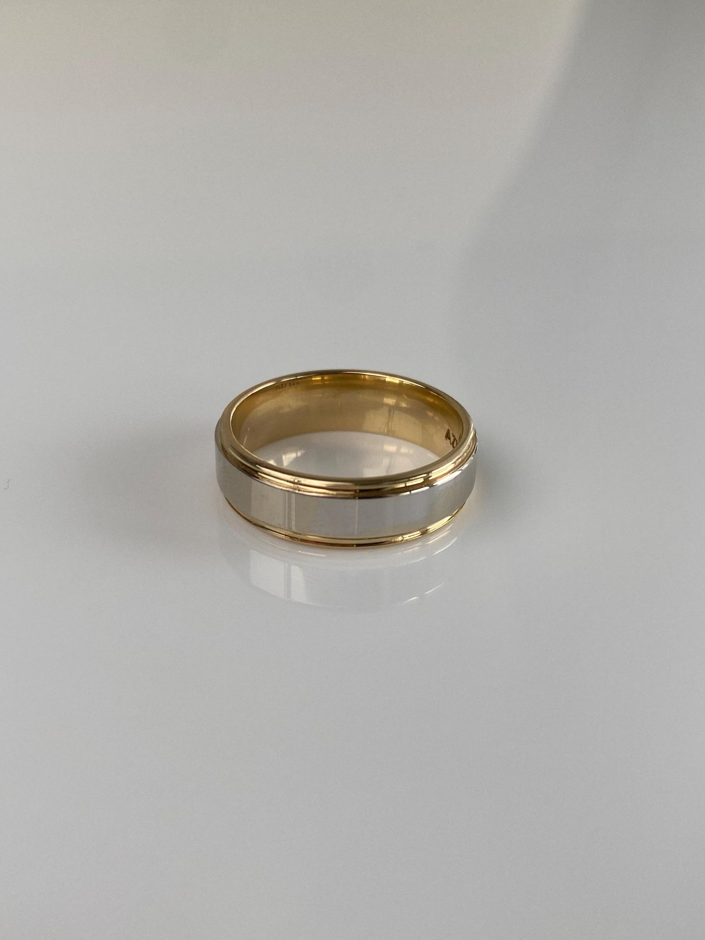 Vintage Solid 14k White & Yellow Gold Ring Band - Size 6