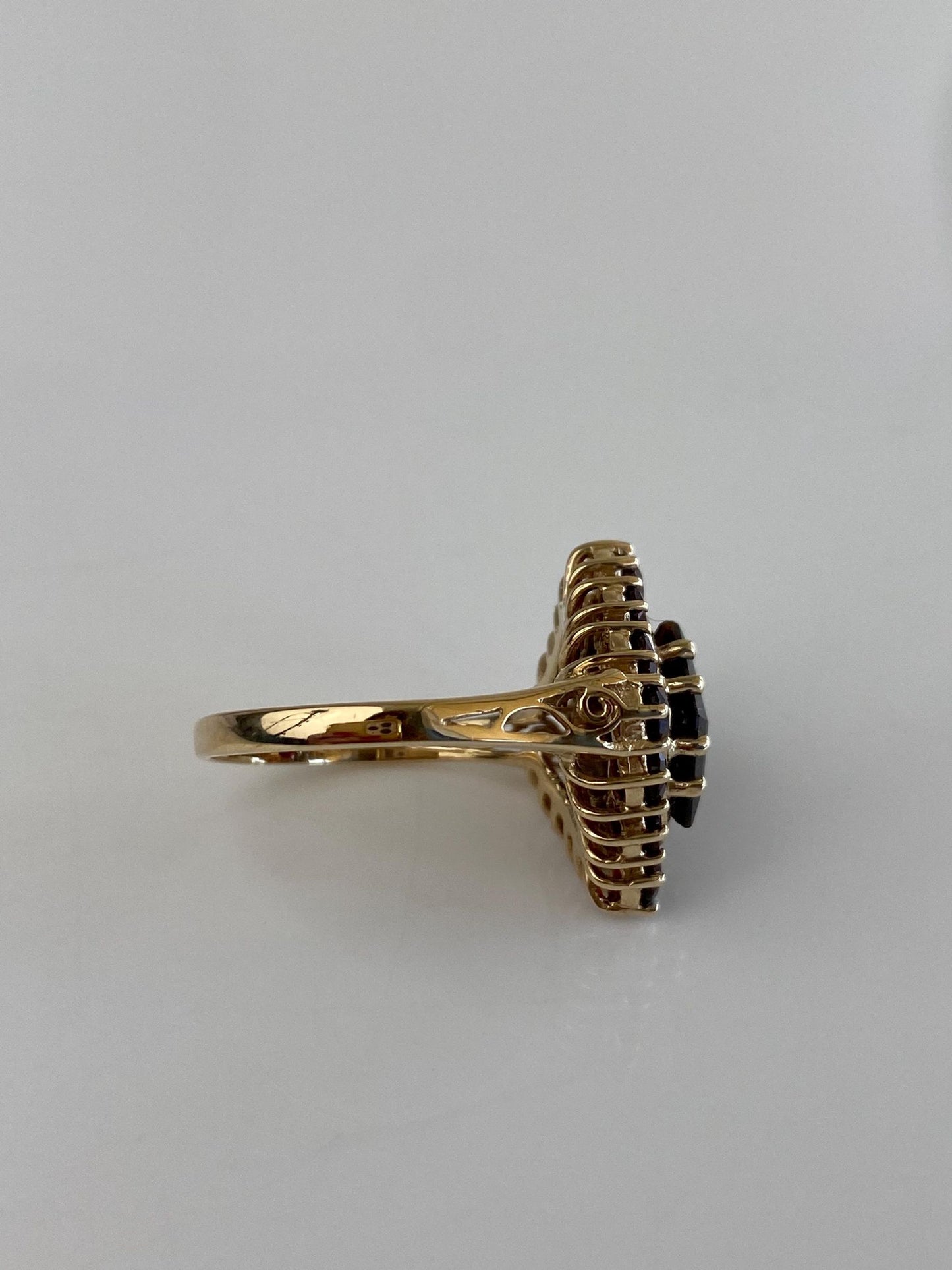 Vintage Solid 10k Yellow Gold Red Cubic Zirconia Halo Garnet Ring - Size 8