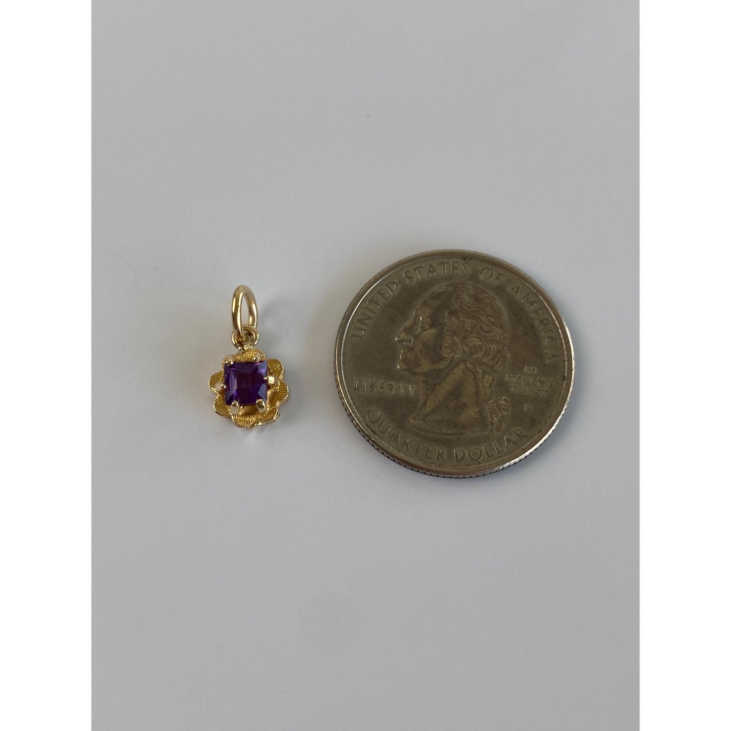 Vintage Solid 14k Yellow Gold Amethyst Ornate Round Charm