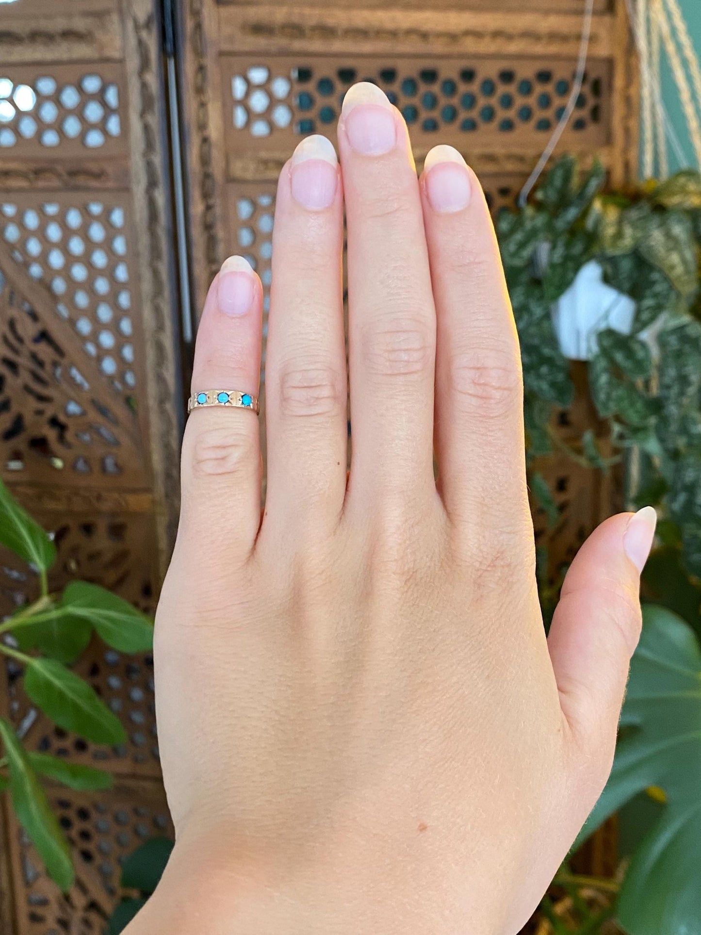 Vintage Solid 10k Rosey Gold Turquoise Diamond Cut Ring - Size 1.75