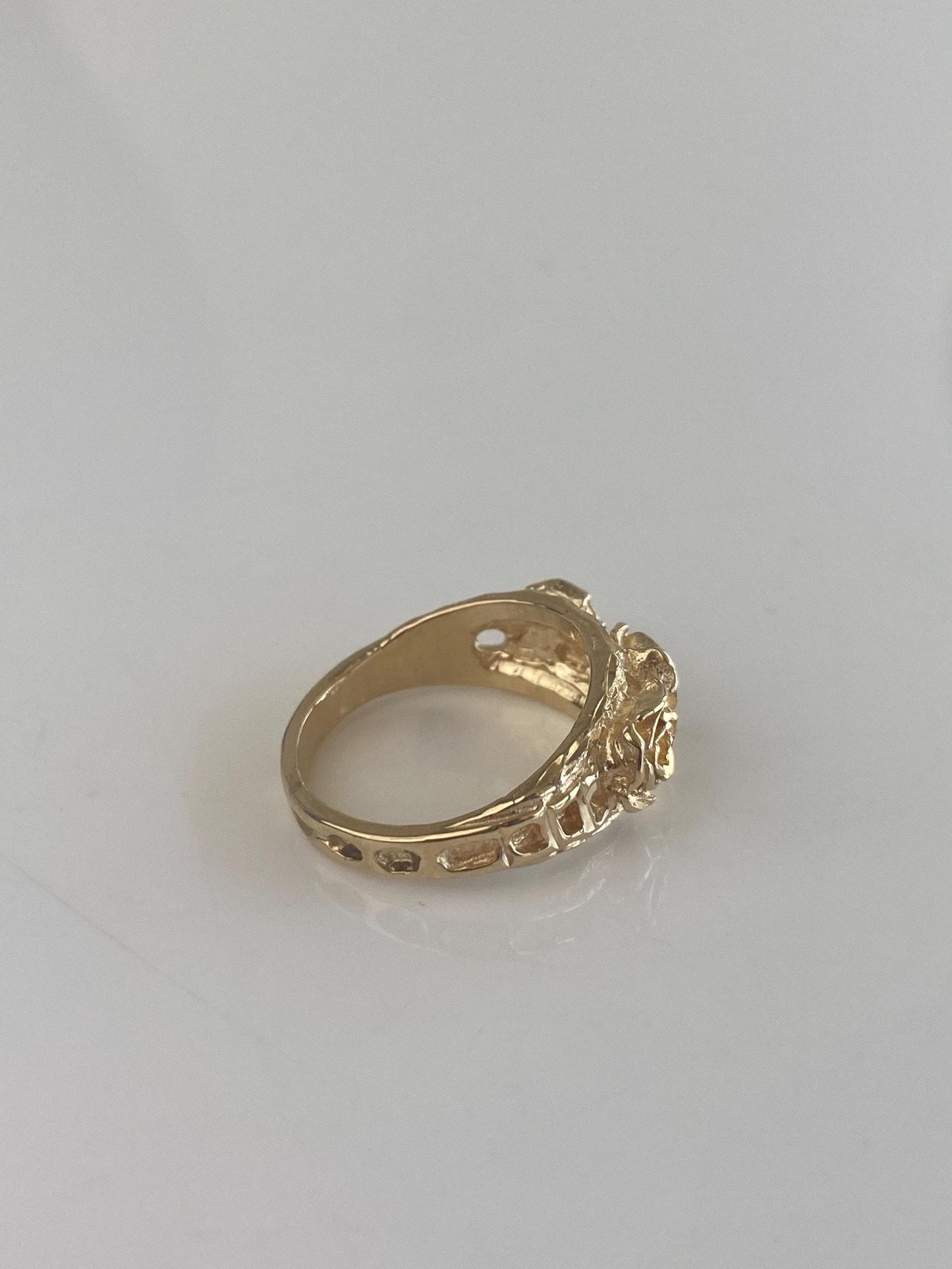 Vintage Solid 14k Yellow Gold Roses Ring - Size 6