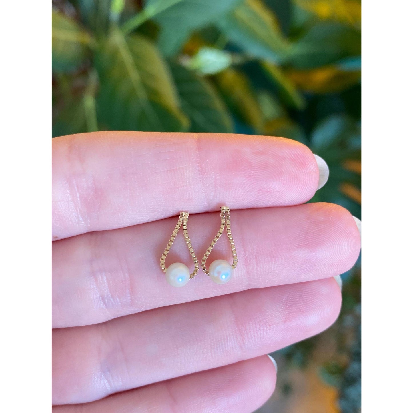 Vintage Solid 14k Yellow Gold Box Chain Pearl Dangle Stud Earrings