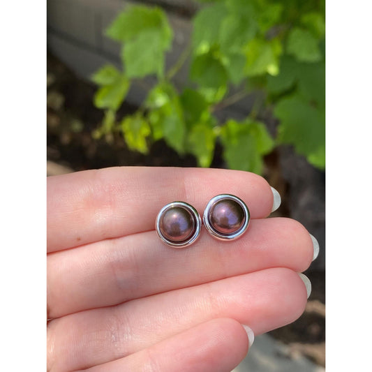 Vintage Solid 14k White Gold Purple Peacock Pearl Stud Earrings