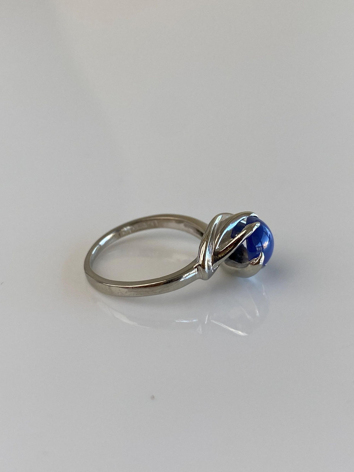 Vintage Solid 10k White Gold Clear Sapphire Blue Star Sapphire Ring - Size 5.25