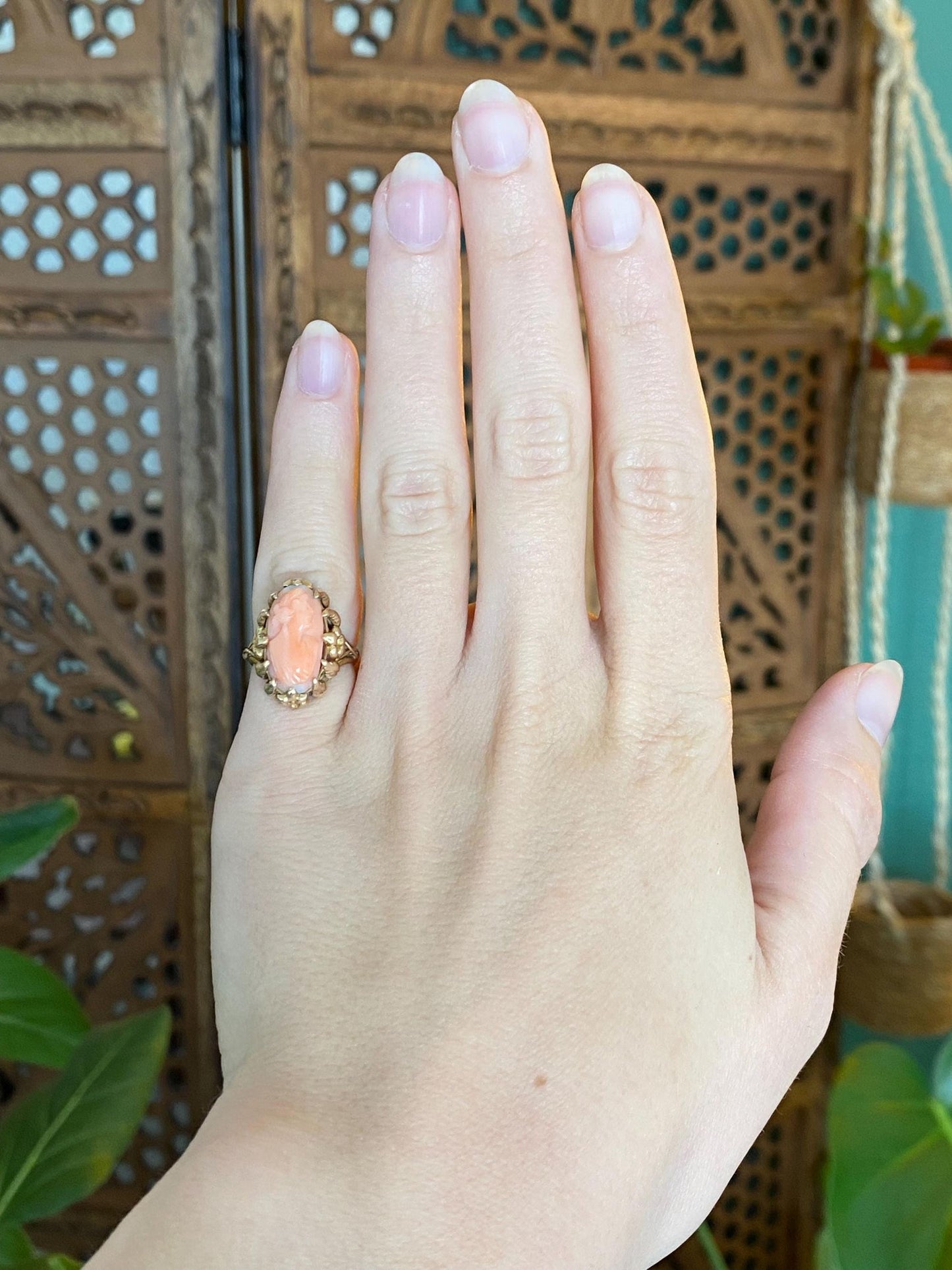 Vintage Solid 10k Yellow Gold Cameo Ring - Size 3