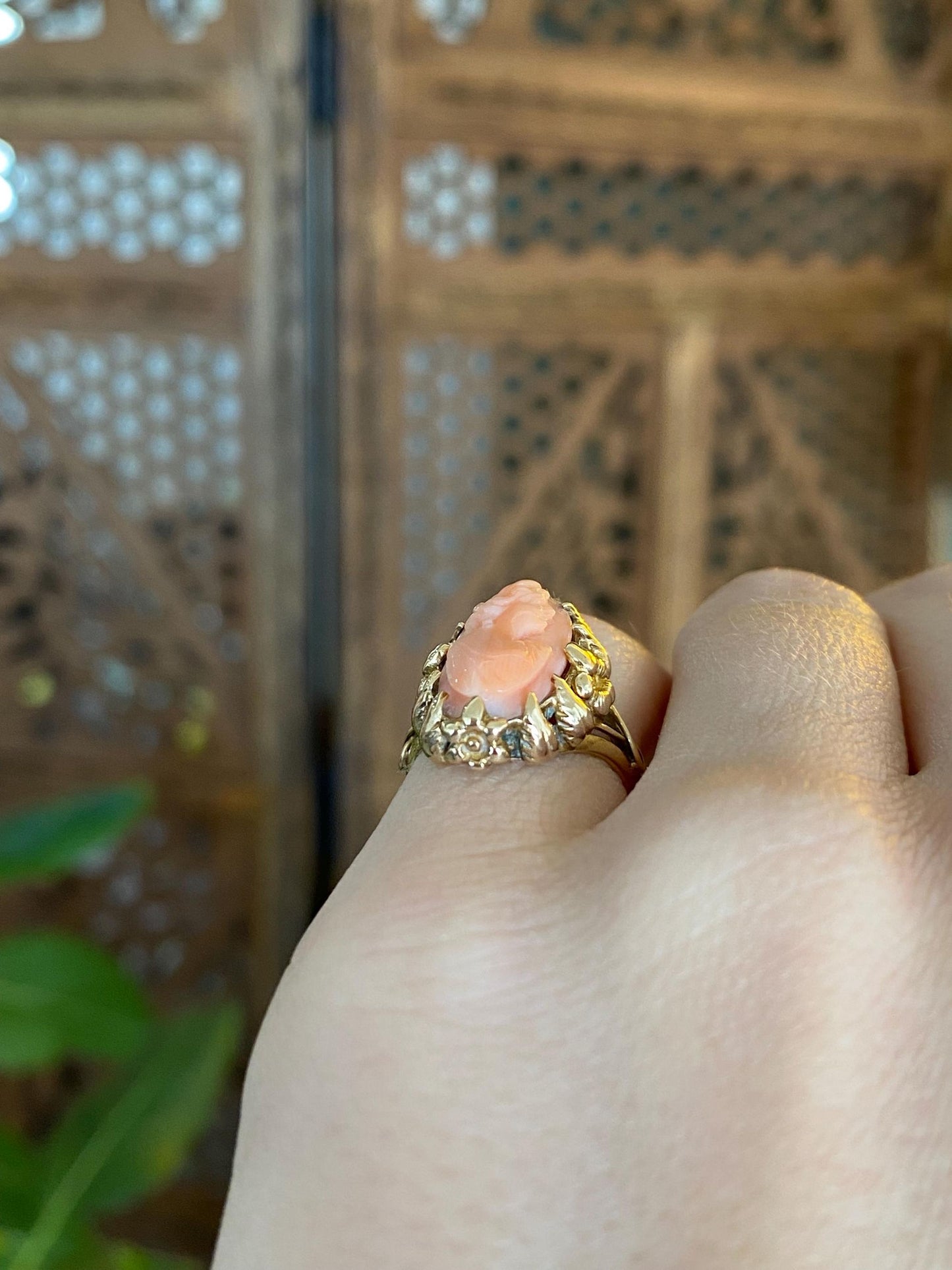 Vintage Solid 10k Yellow Gold Cameo Ring - Size 3