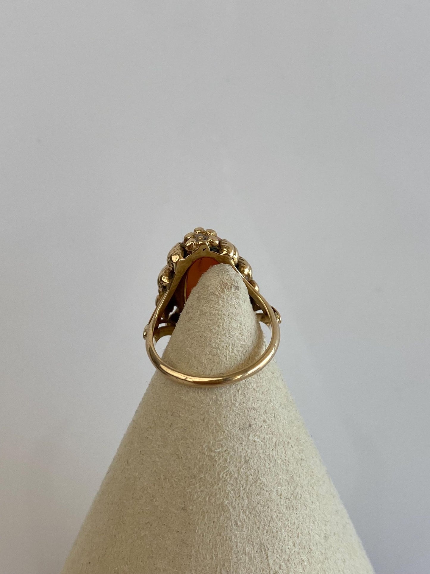 Vintage Solid 10k Yellow Gold Cameo Ring - Size 3