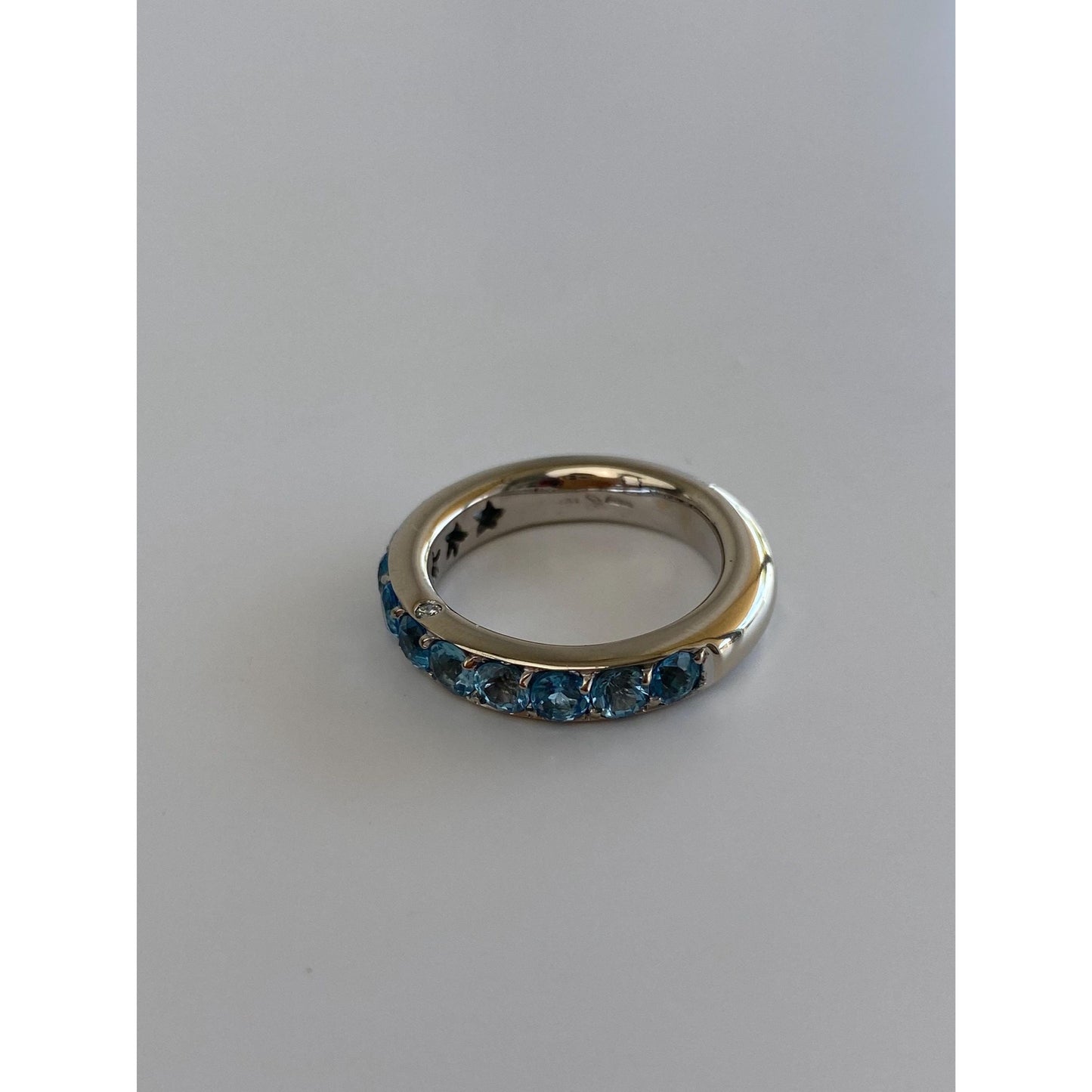 Vintage Solid 18k White Gold Topaz Ring Band - Size 5.75