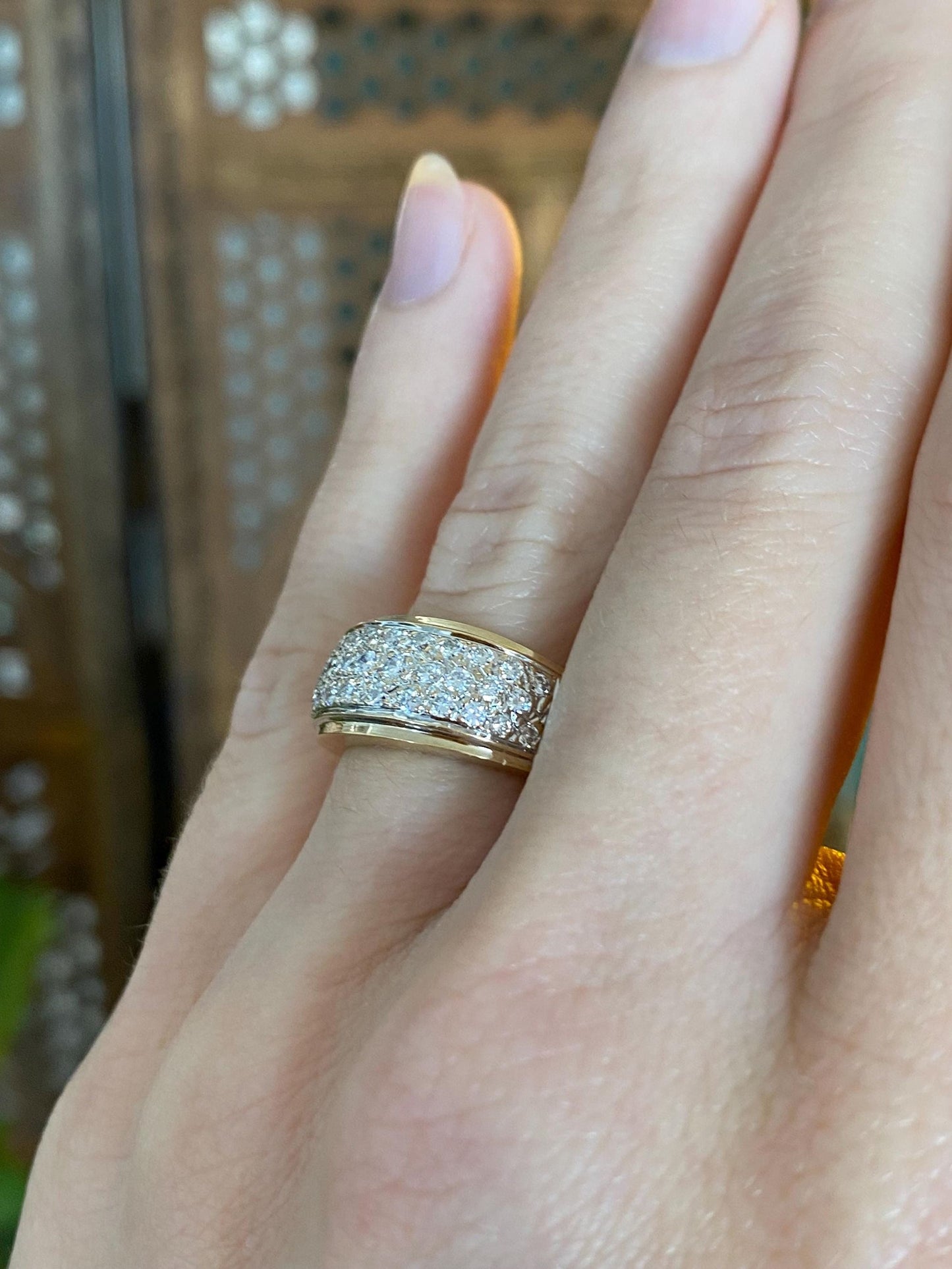 Vintage Solid 14k White & Yellow Gold Diamond Ring Band - Size 5.25