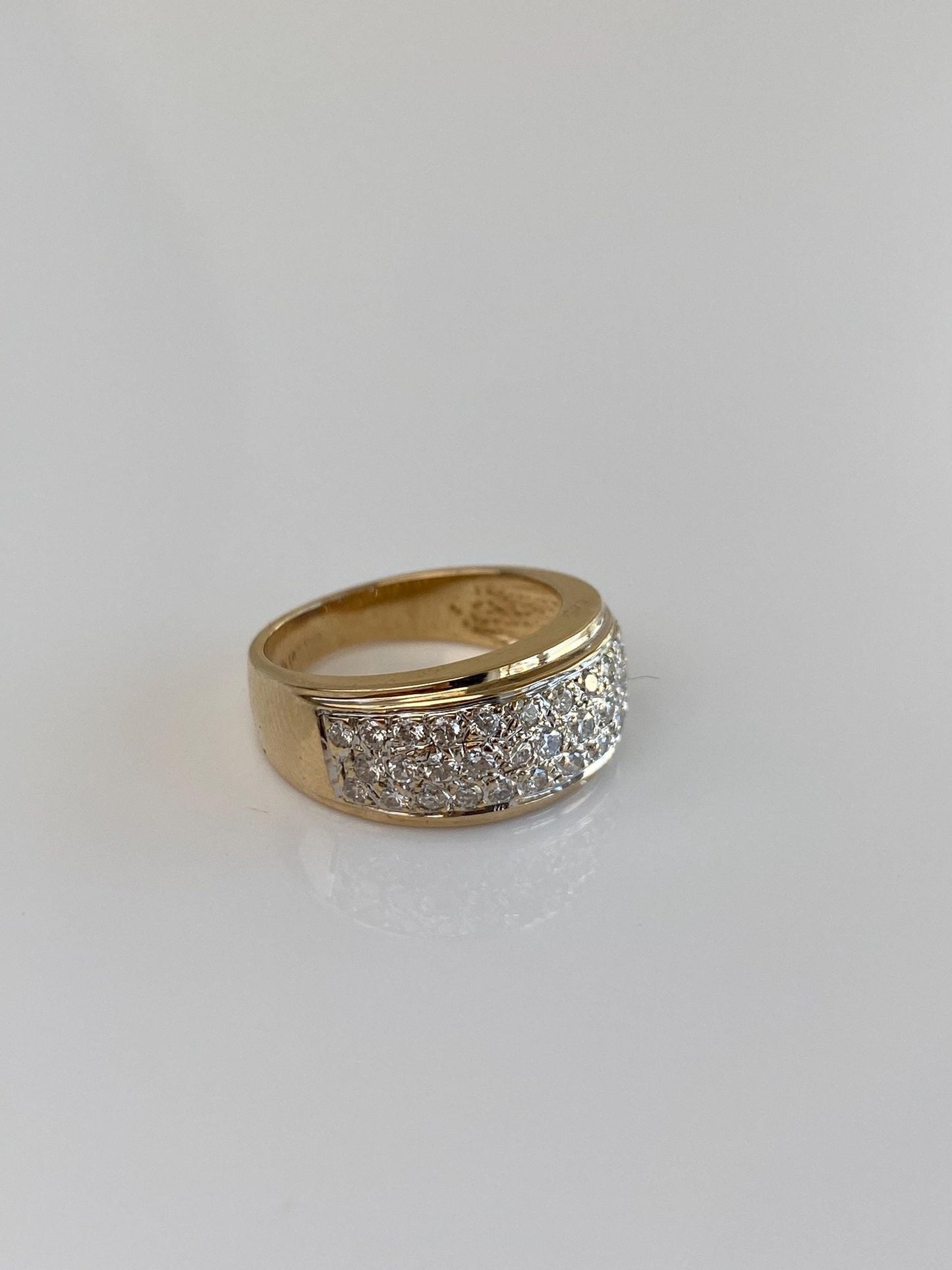 Vintage Solid 14k White & Yellow Gold Diamond Ring Band - Size 5.25