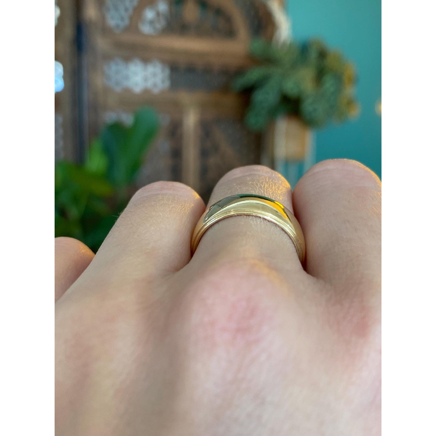 Vintage Solid 14k Yellow Gold Lined Ring Band - Size 6.75
