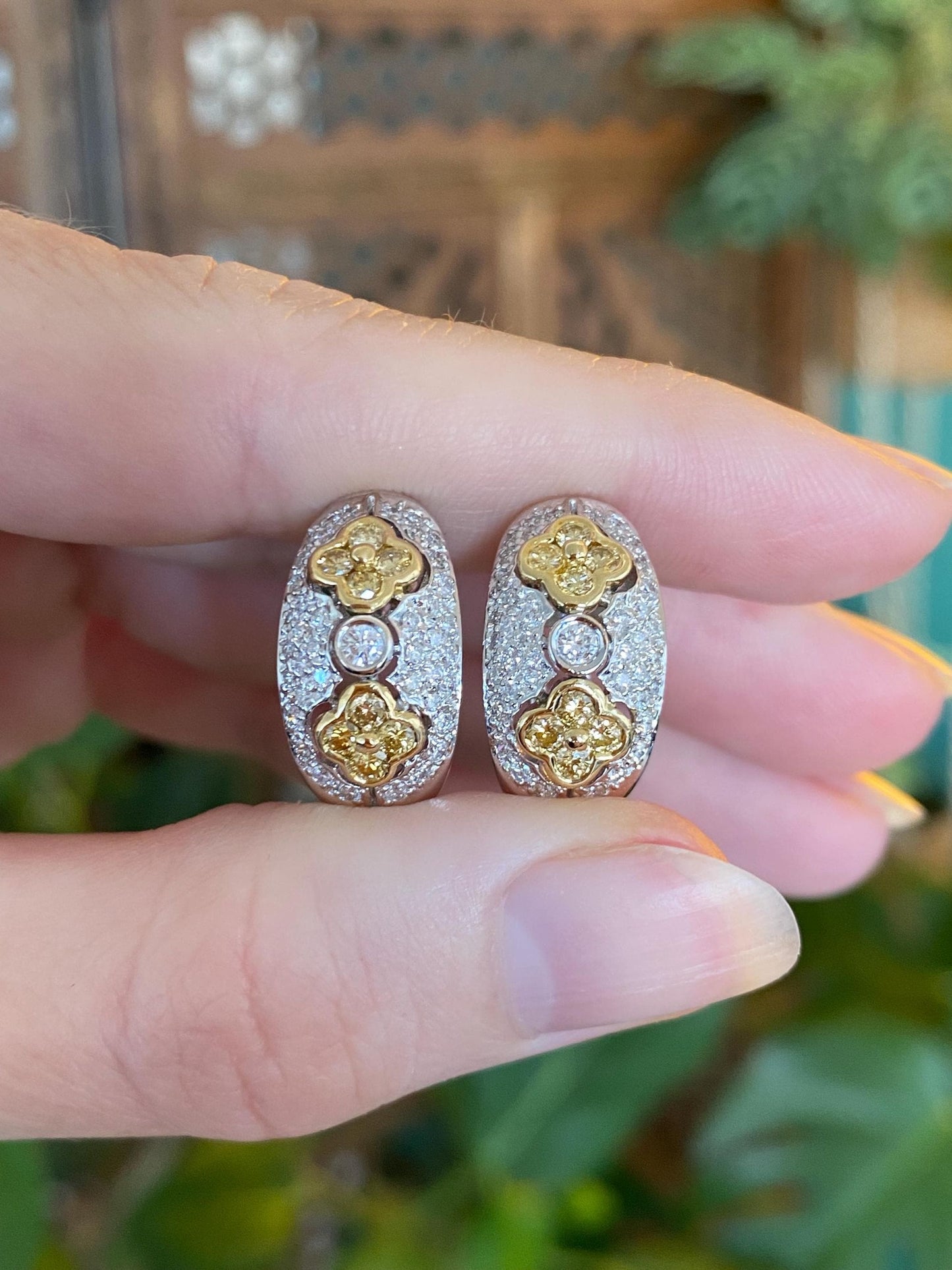 Vintage Solid 18k White & Yellow Gold Champagne and Clear Diamond Drop Earrings