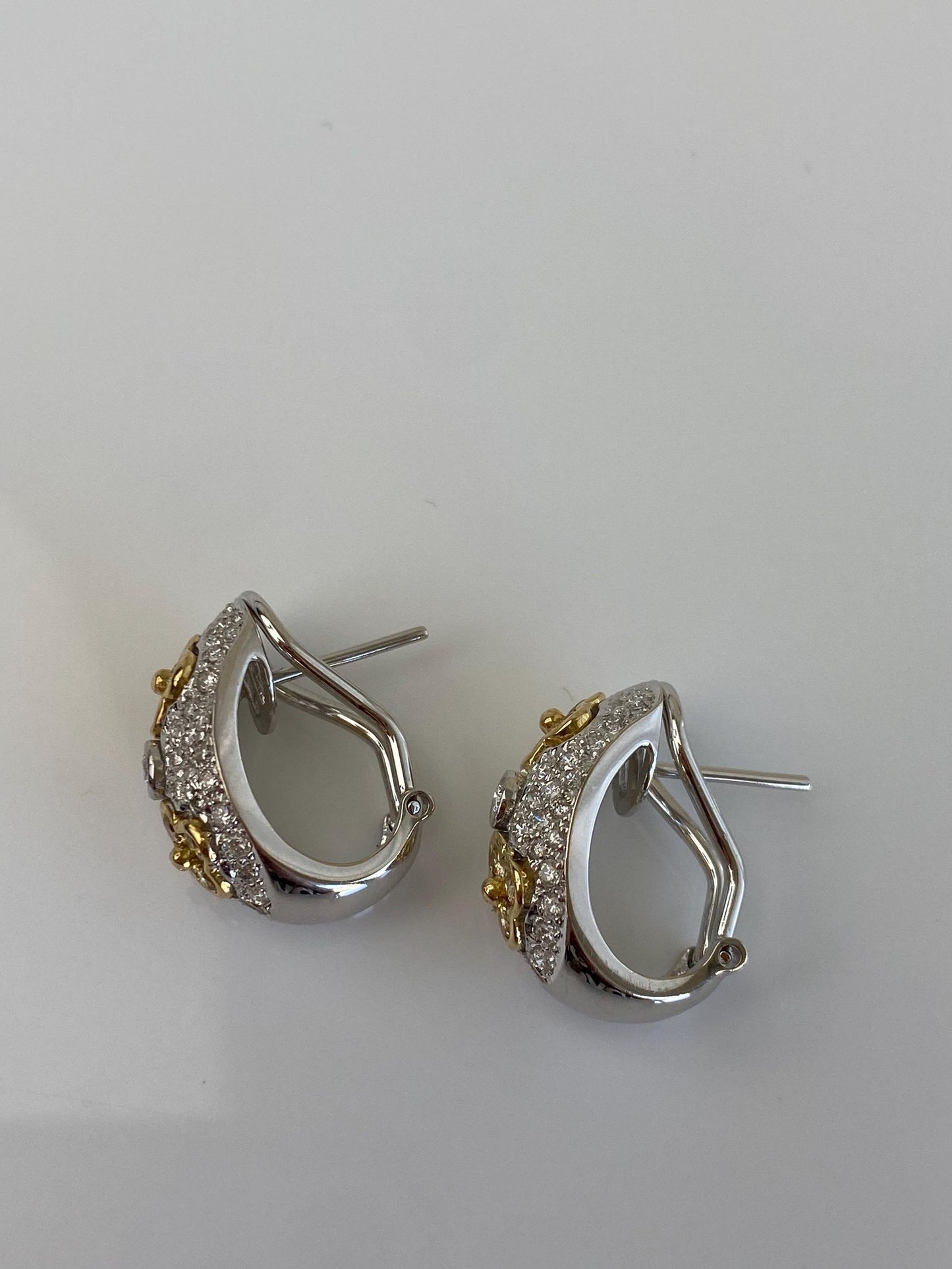 Vintage Solid 18k White & Yellow Gold Champagne and Clear Diamond Drop Earrings