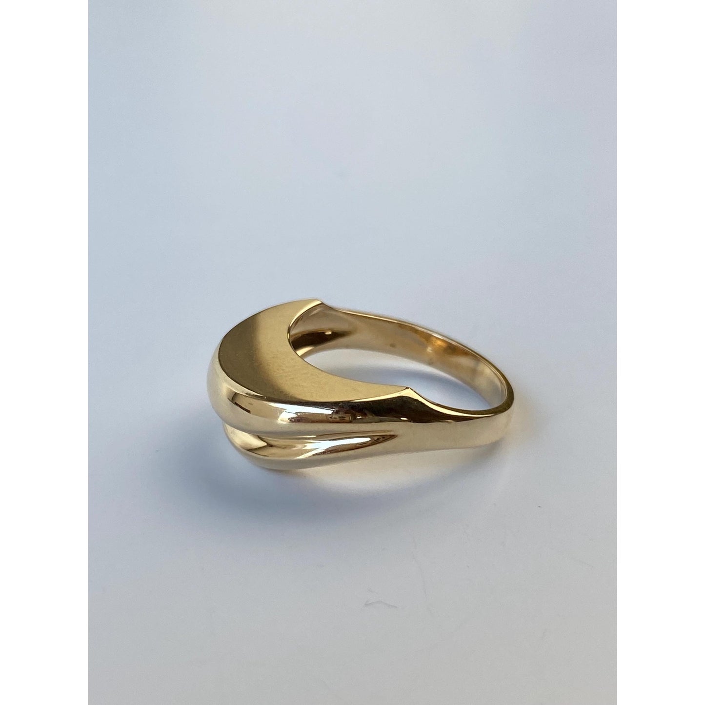 Vintage Solid 14k Yellow Gold Wavy Ring - Size 6.5