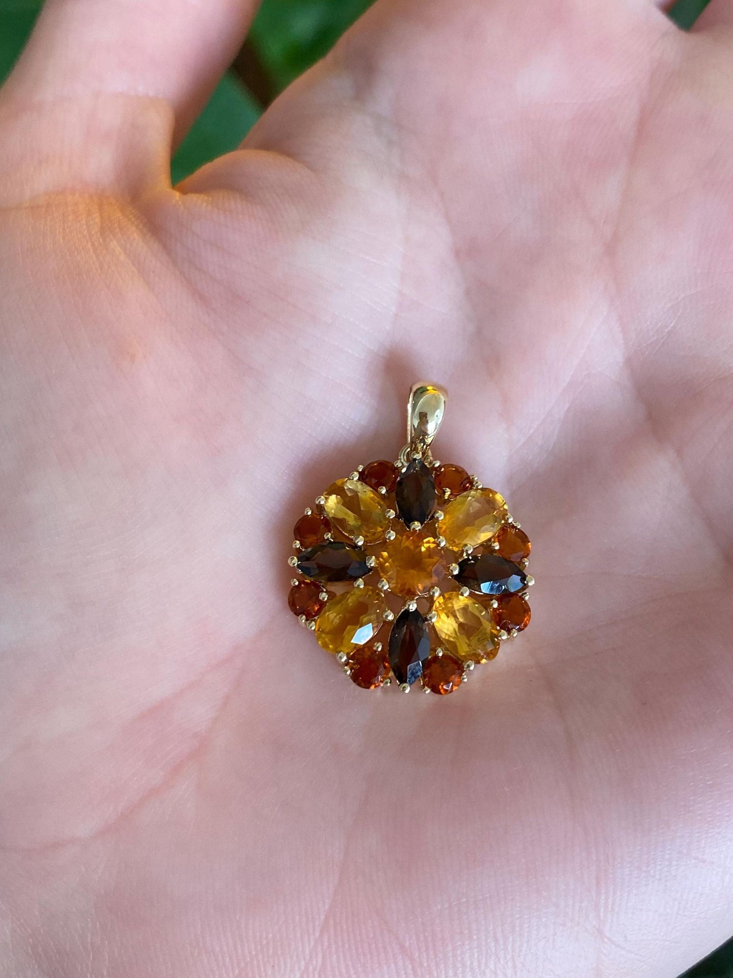 Vintage Solid 14k Yellow Gold Garnet Citrine Smokey Quartz Cluster Charm