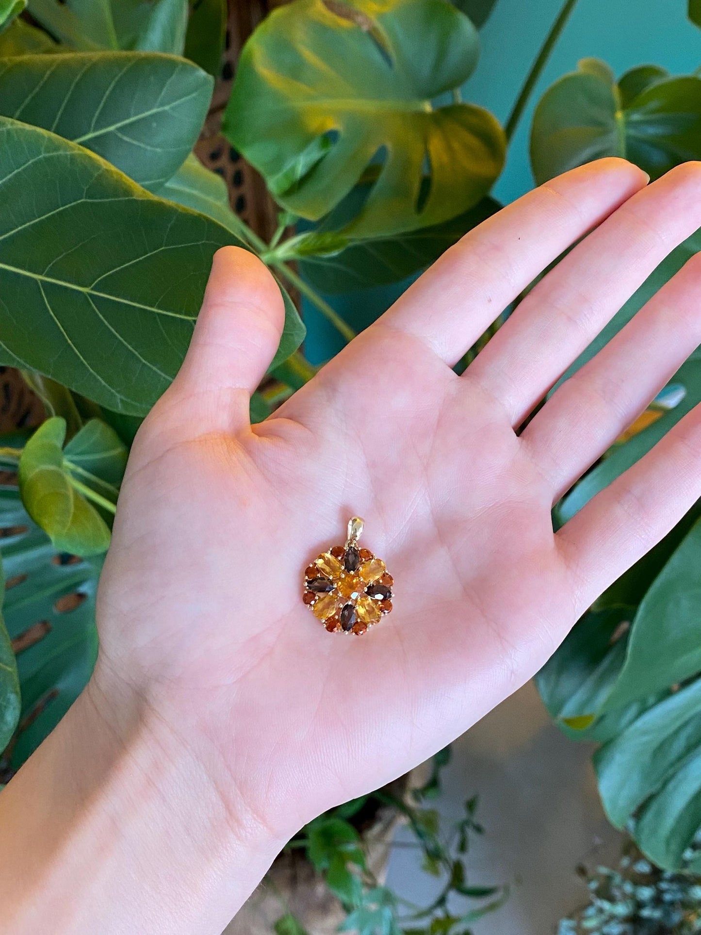 Vintage Solid 14k Yellow Gold Garnet Citrine Smokey Quartz Cluster Charm