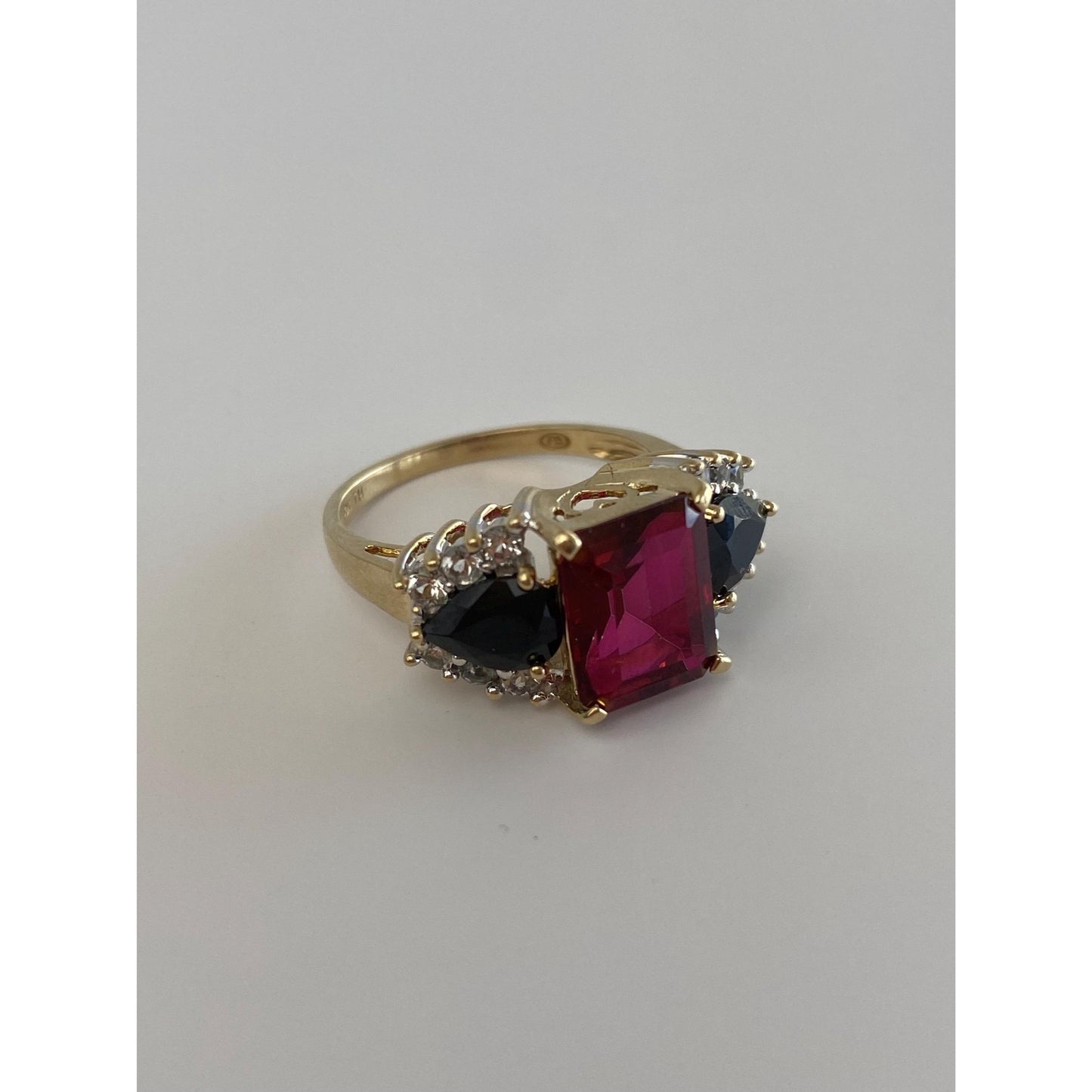 Vintage Solid 10k Yellow Gold Pink Tourmaline Onyx & Clear Quartz Ring - Size 7.75