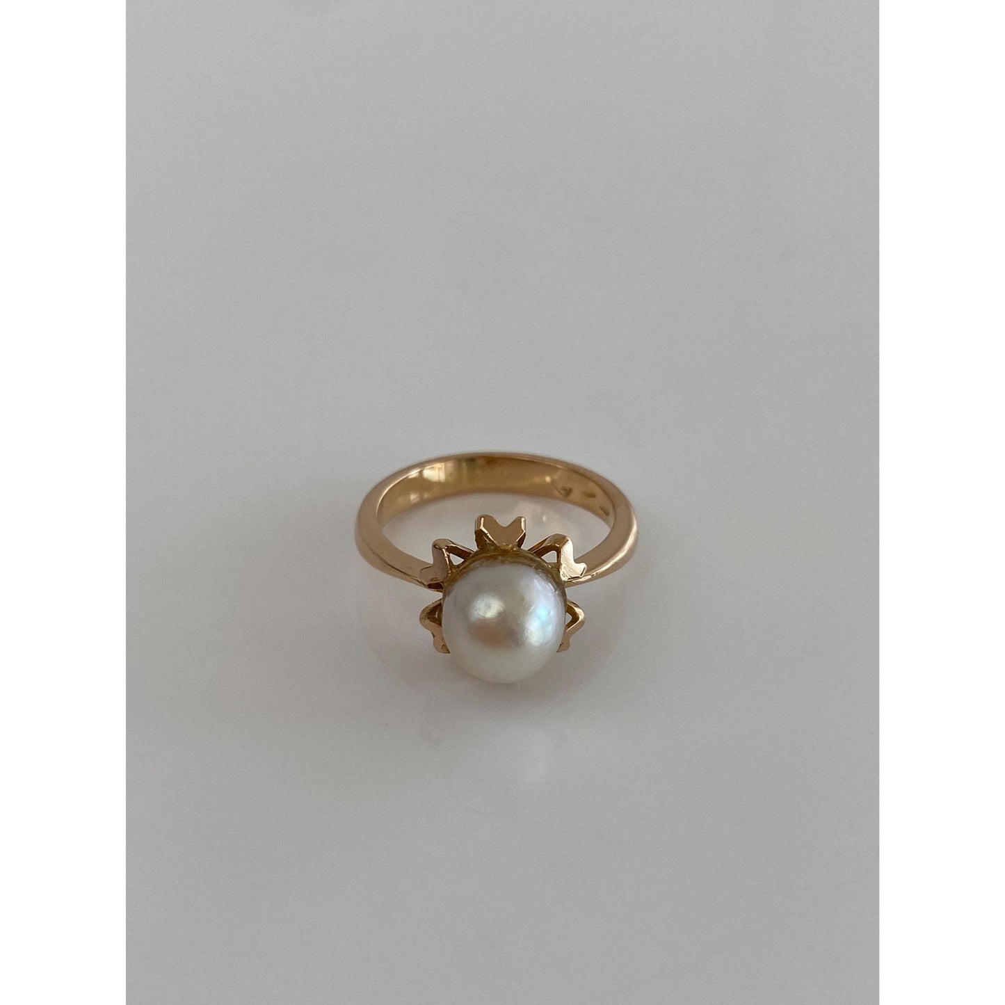 Vintage Solid 18k Yellow Gold Pearl Heart Ring - Size 6.5
