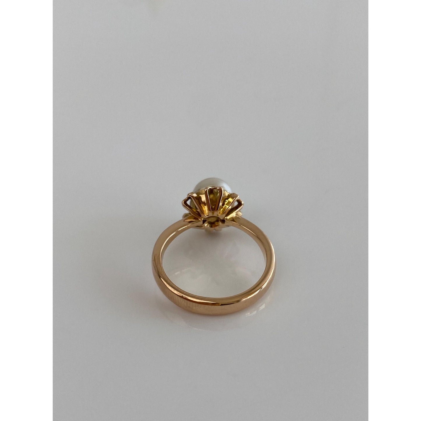Vintage Solid 18k Yellow Gold Pearl Heart Ring - Size 6.5