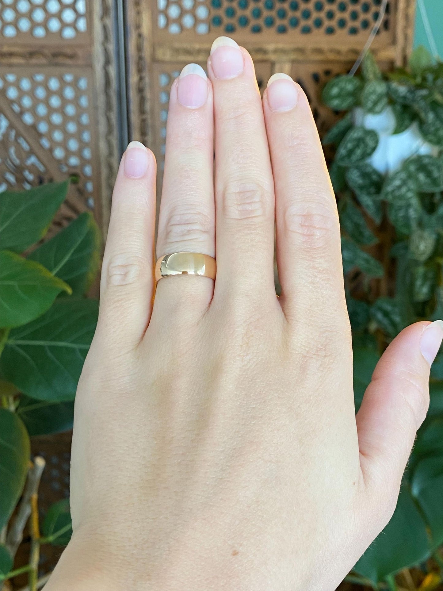 Vintage Solid 14k Yellow Gold Ring Band - Size 5.75