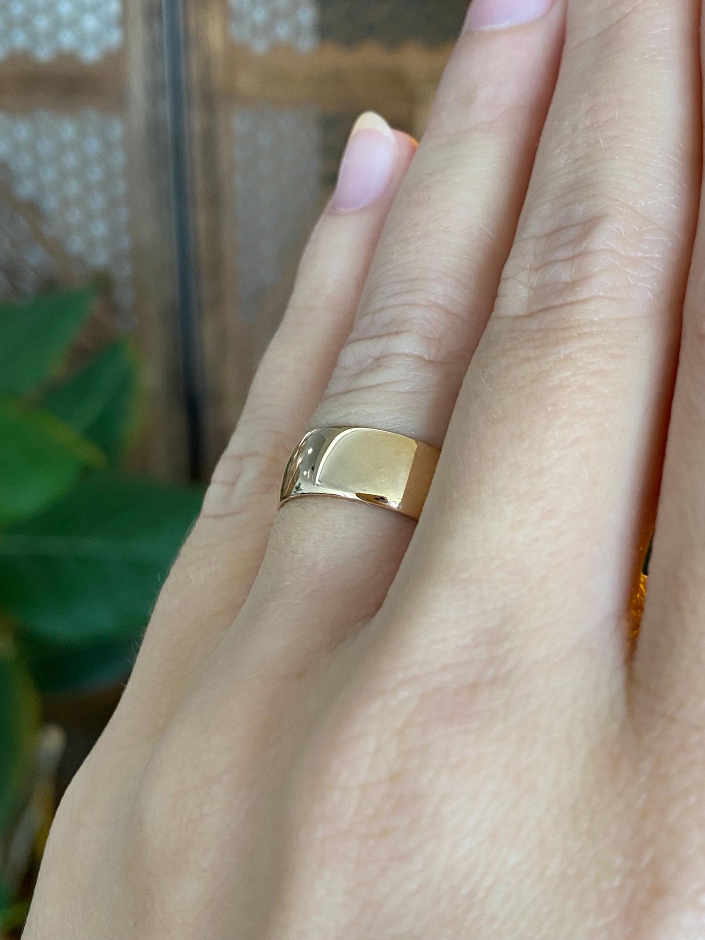 Vintage Solid 14k Yellow Gold Ring Band - Size 5.75