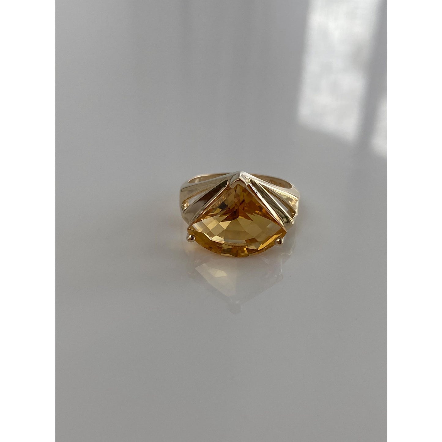Vintage Solid 14k Yellow Gold Citrine Ring - Size 6.75
