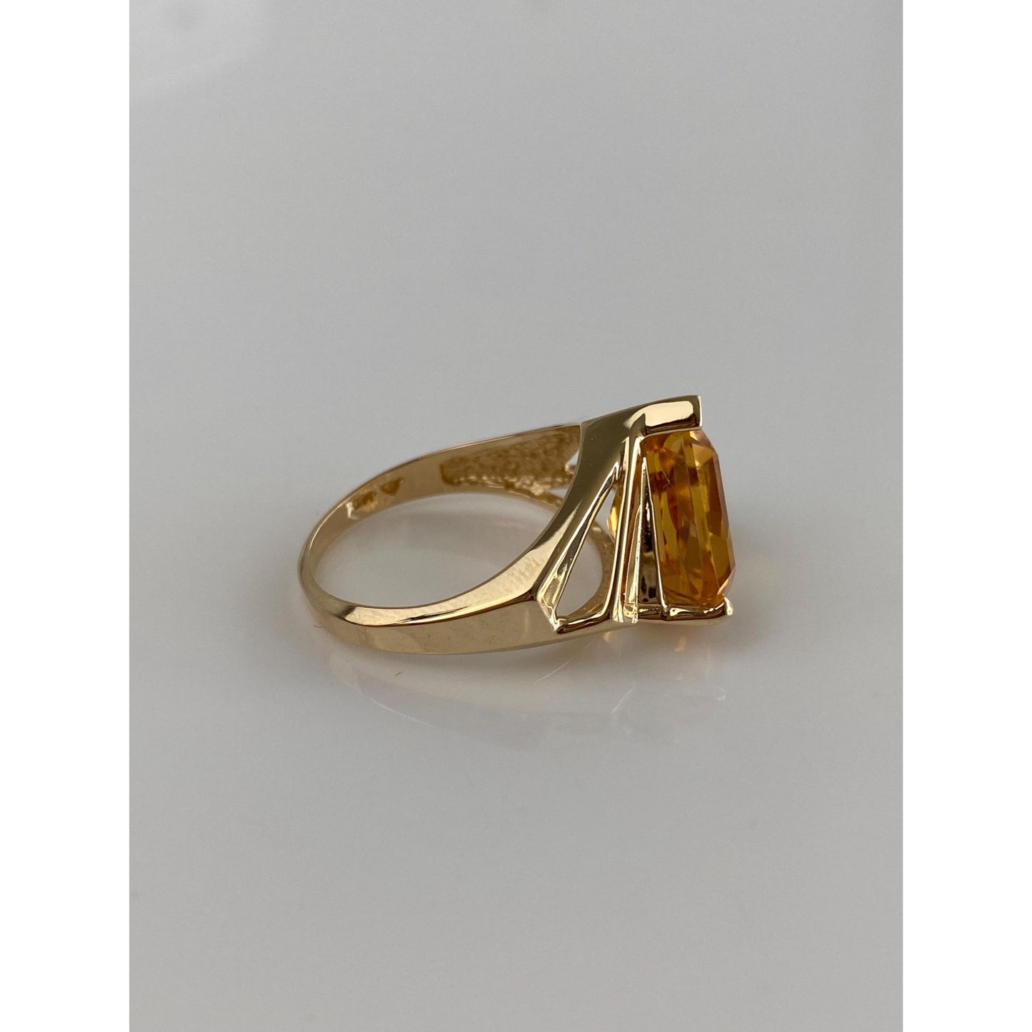 Vintage Solid 14k Yellow Gold Citrine Ring - Size 6.75