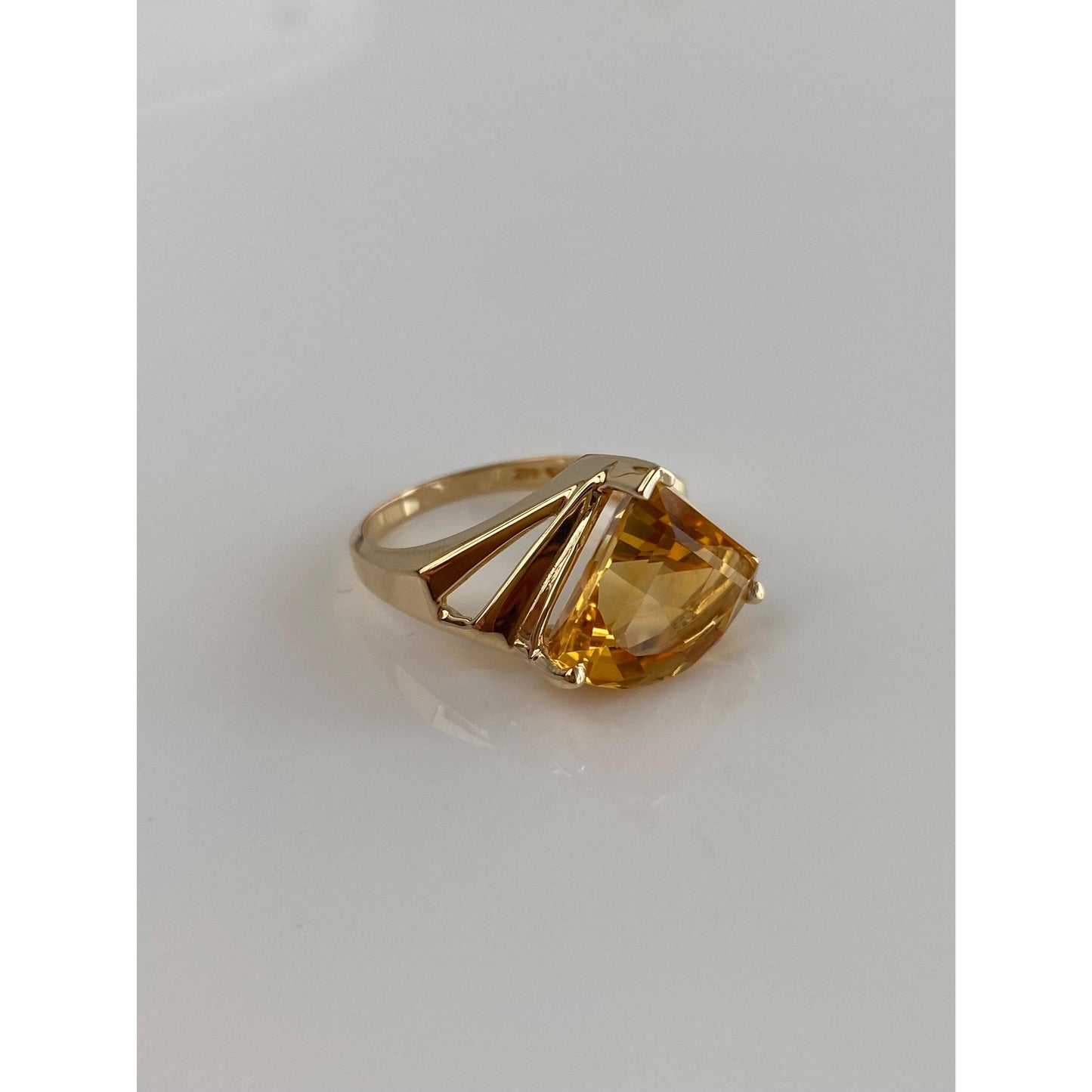 Vintage Solid 14k Yellow Gold Citrine Ring - Size 6.75