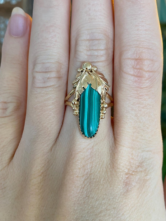 Vintage Solid 14k Yellow Gold Malachite Leaves Ring - Size 6.75
