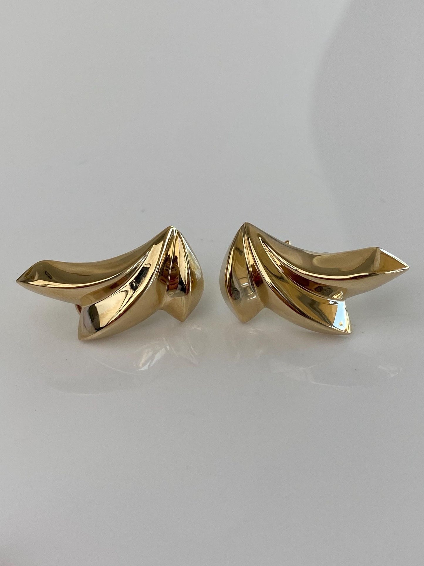 Vintage 14k Yellow Gold Domed Design Stud Earrings